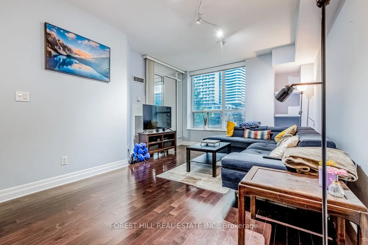 70 Alexander Street, #305