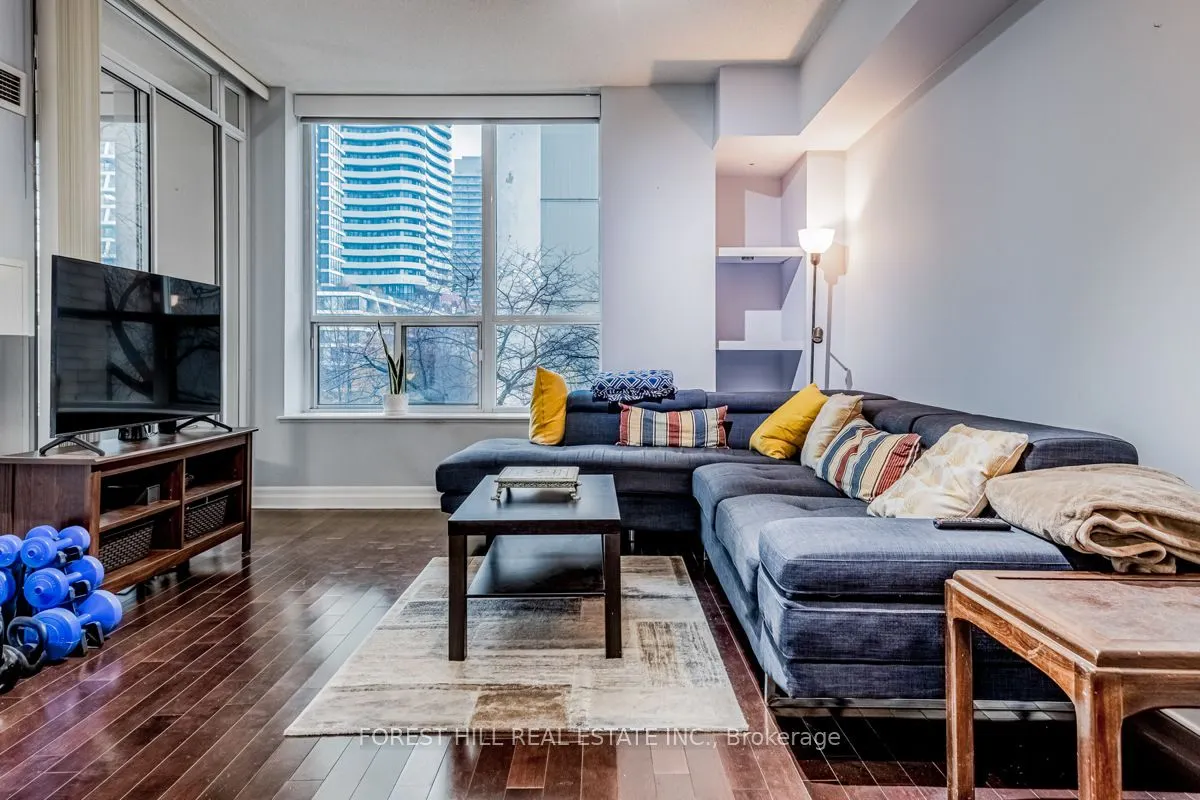 70 Alexander Street, #305