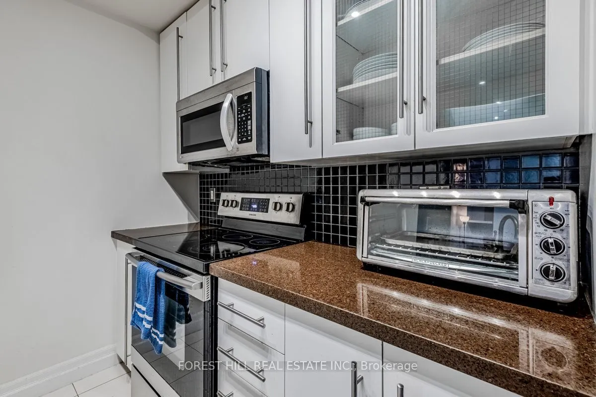 70 Alexander Street, #305