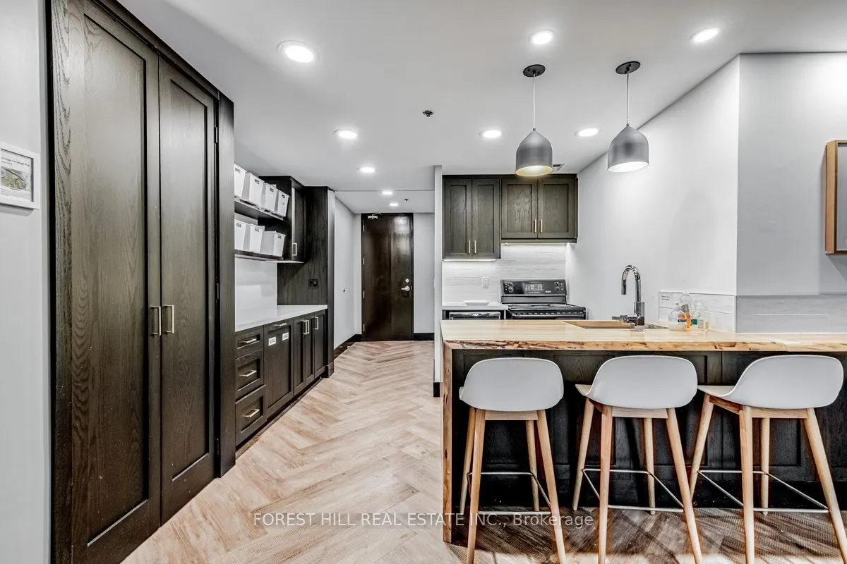 70 Alexander Street, #305