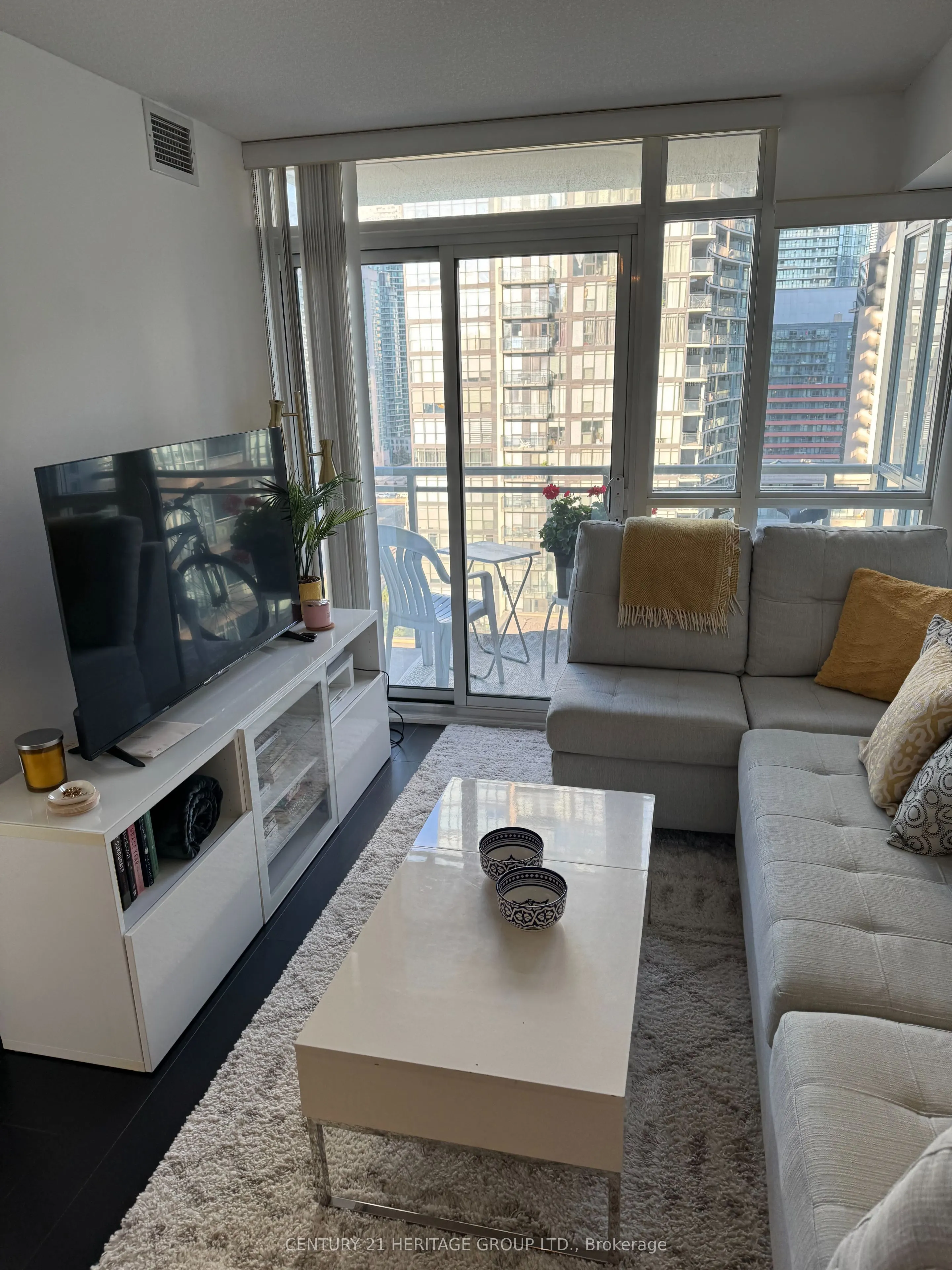 15 Iceboat Terrace, #1805