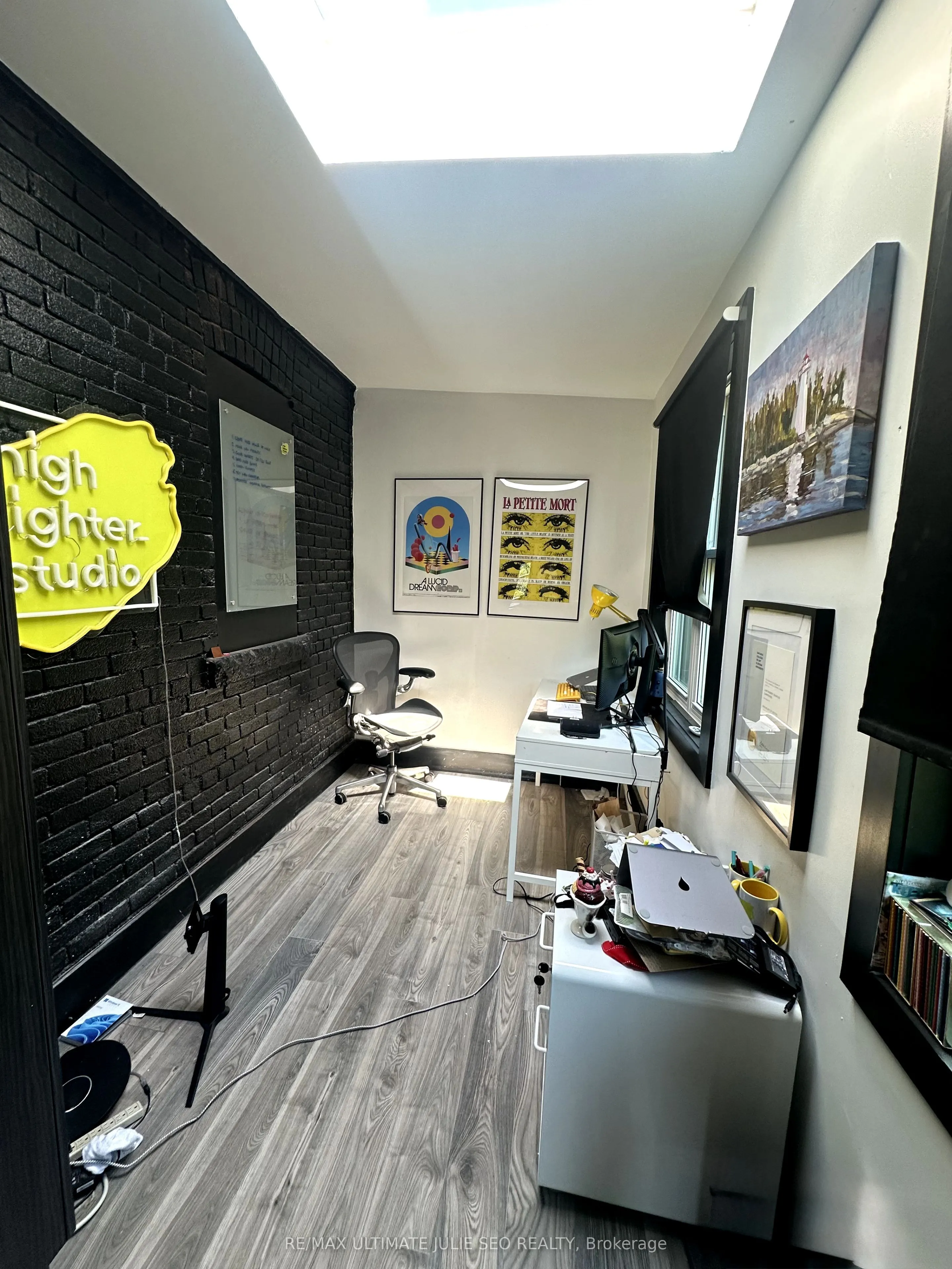 432 St Clarens Avenue, #304