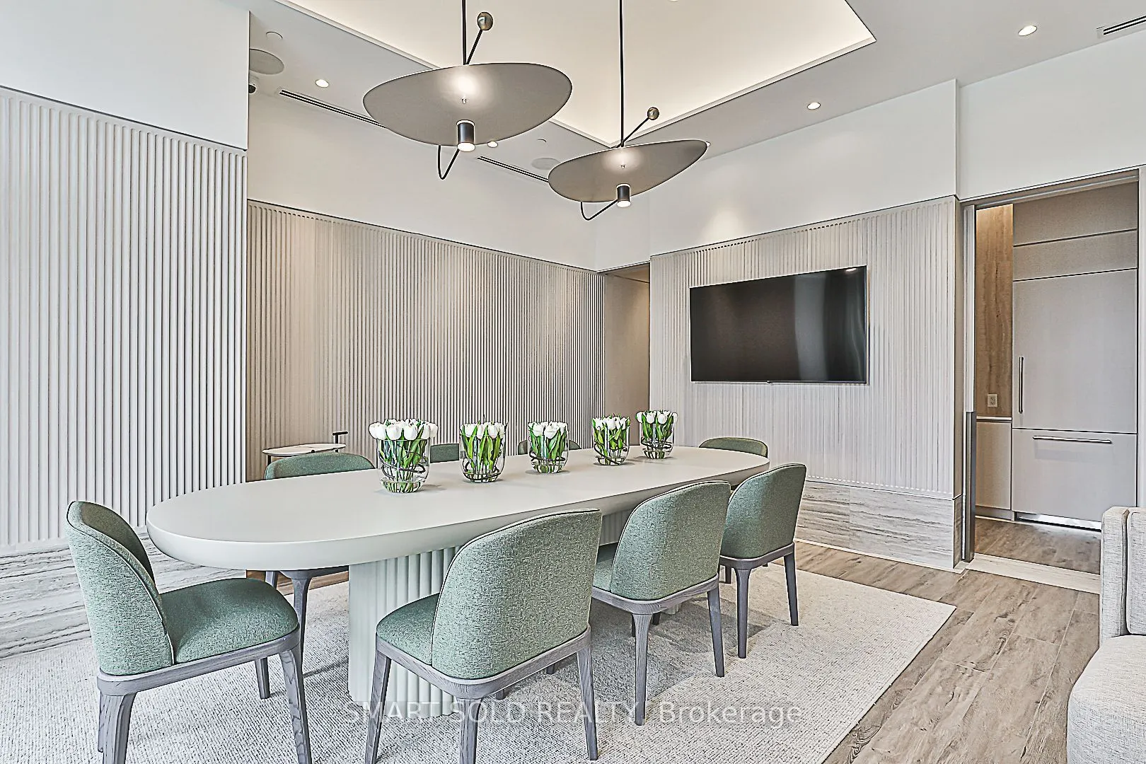 480 Front st west Street W, #1504