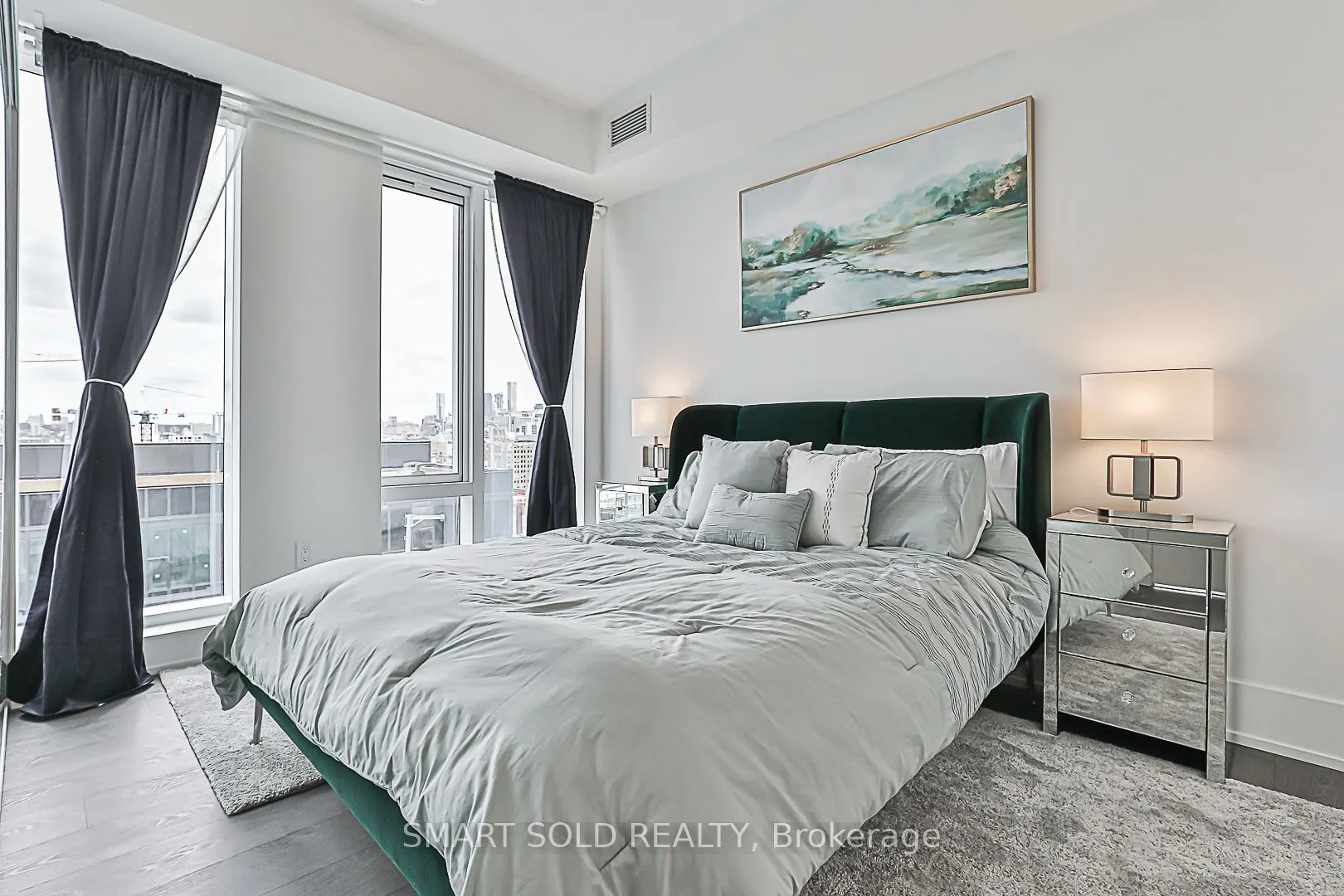 480 Front st west Street W, #1504