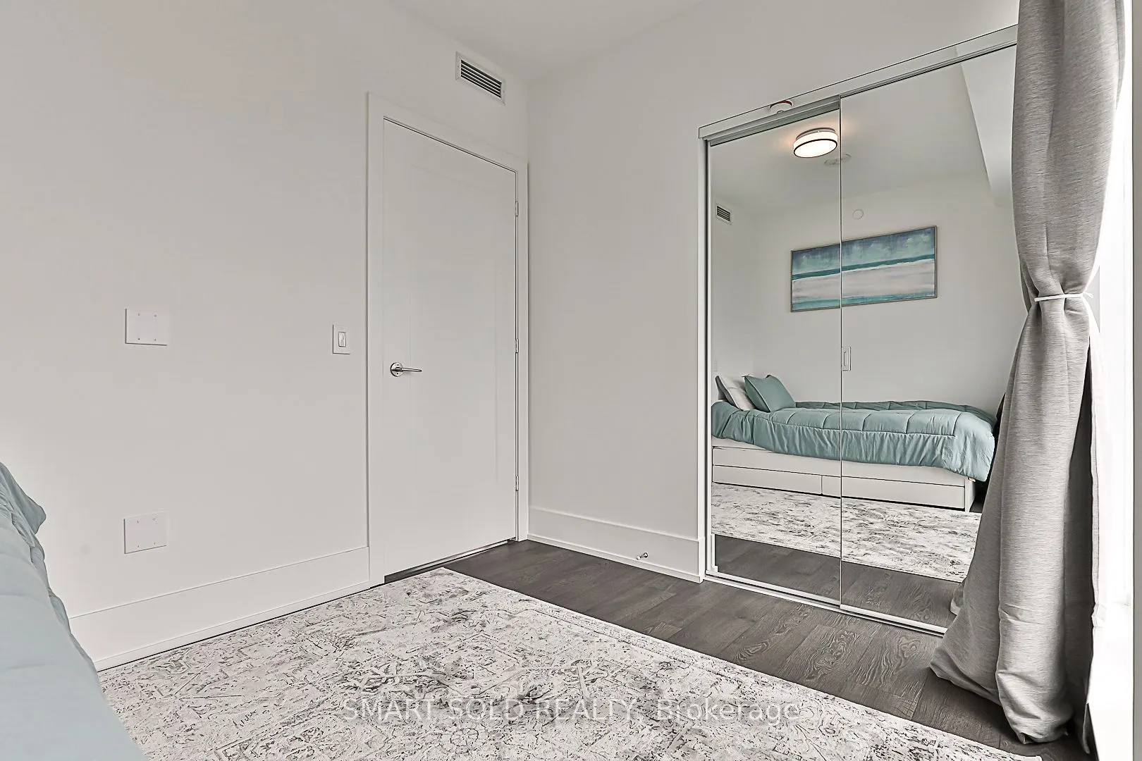 480 Front st west Street W, #1504