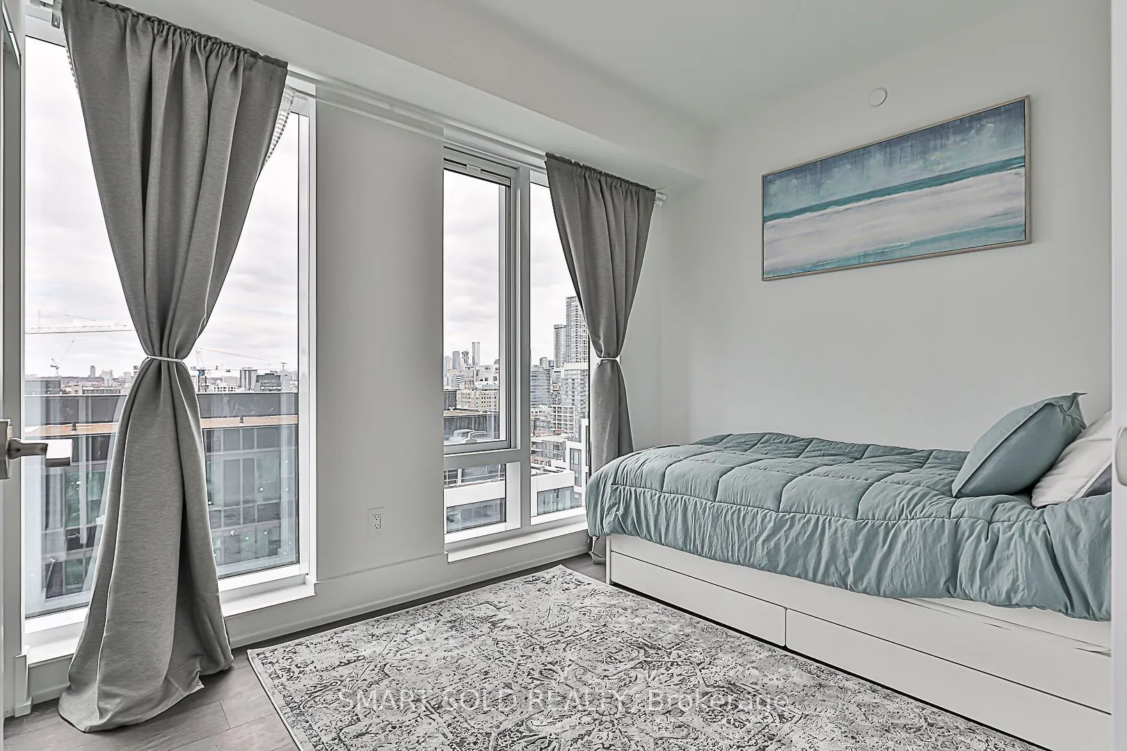 480 Front st west Street W, #1504