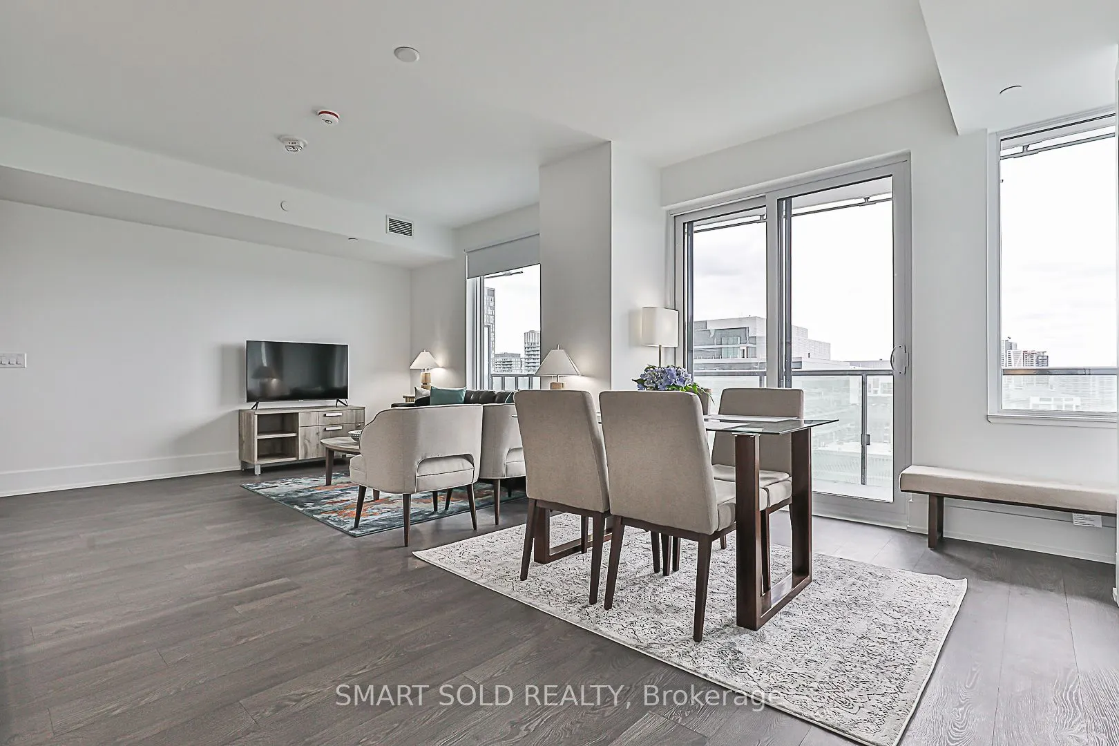 480 Front st west Street W, #1504