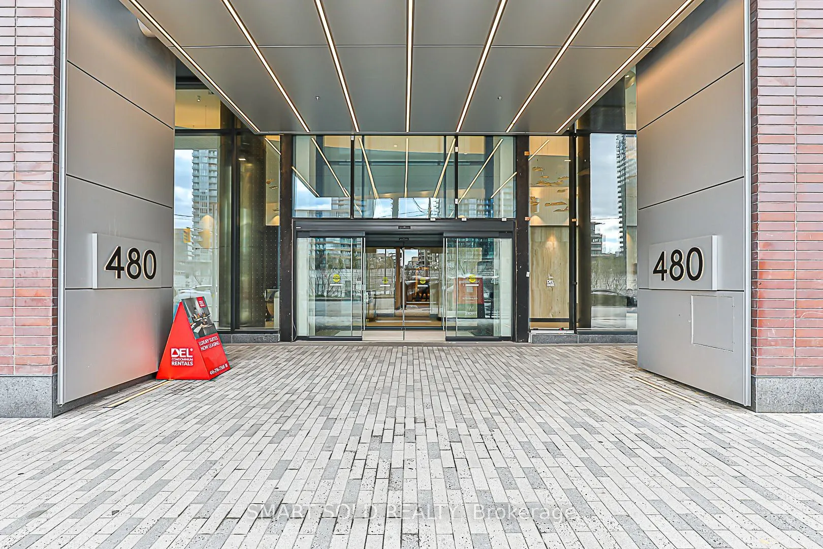 480 Front st west Street W, #1504