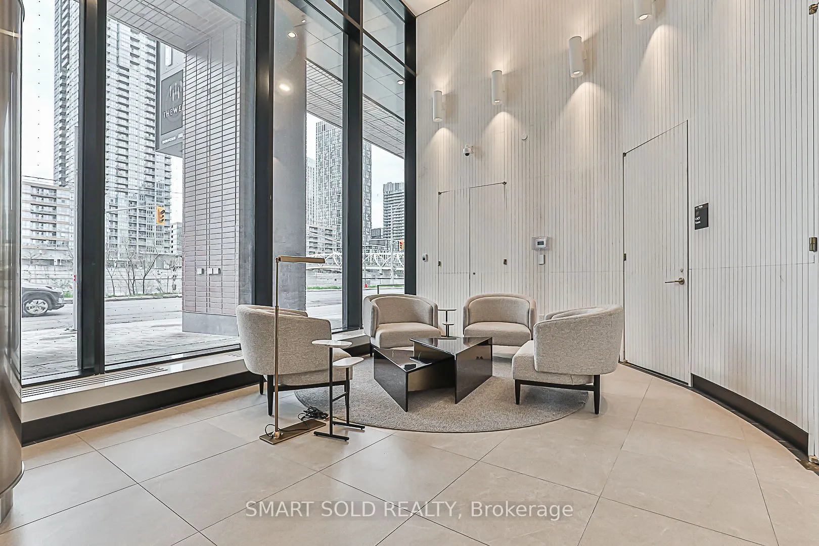 480 Front st west Street W, #1504
