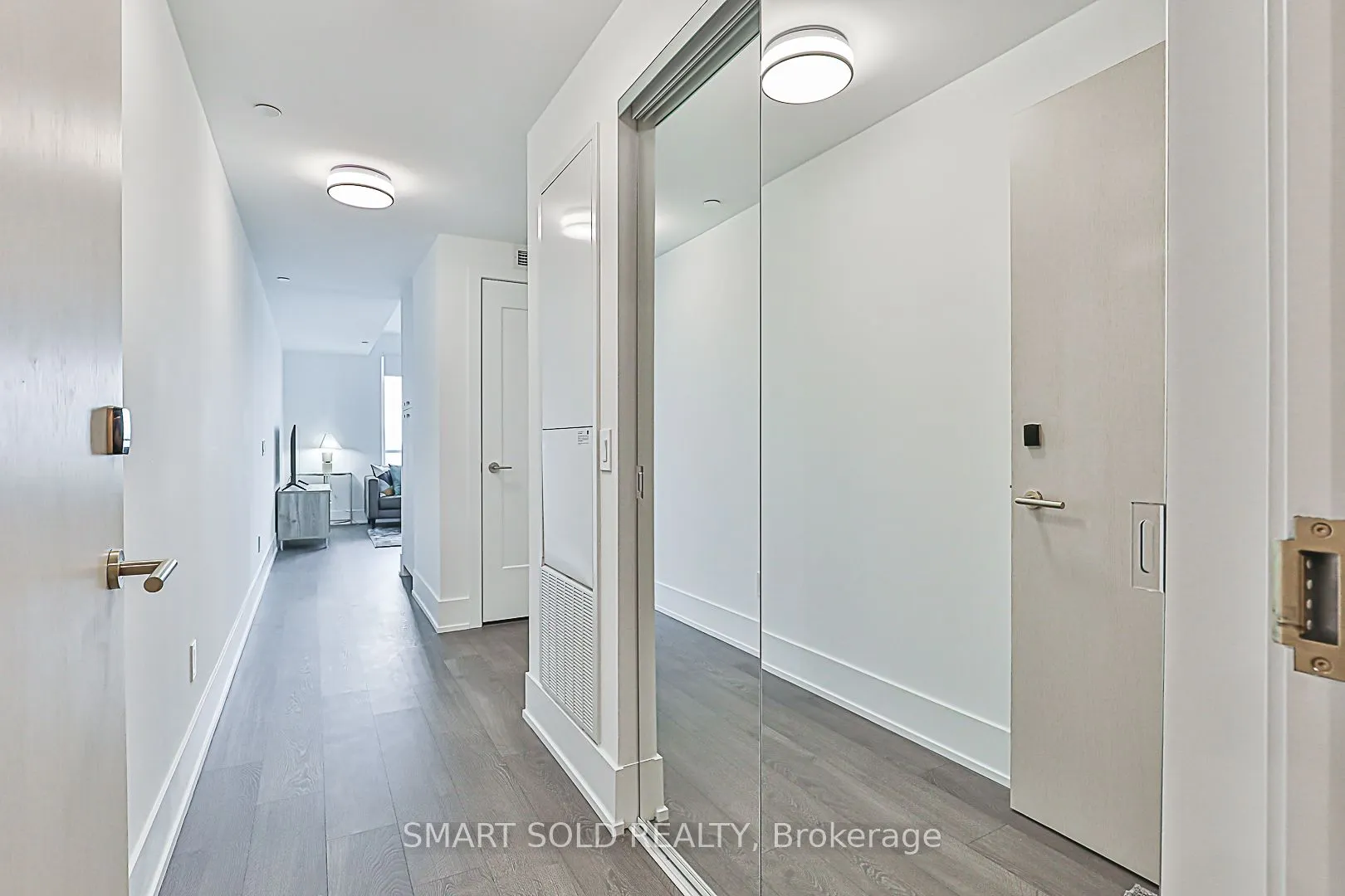 480 Front st west Street W, #1504