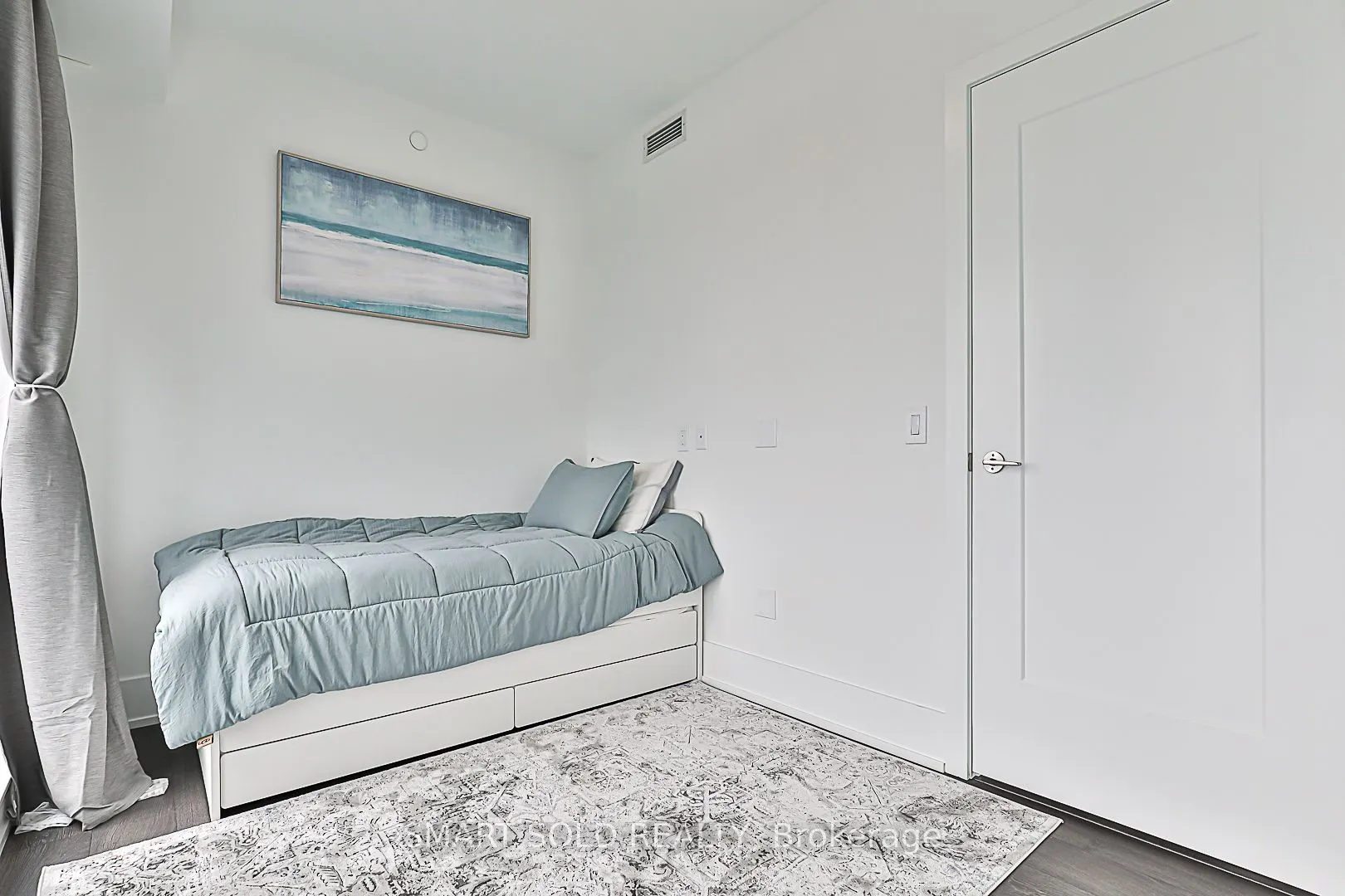 480 Front st west Street W, #1504