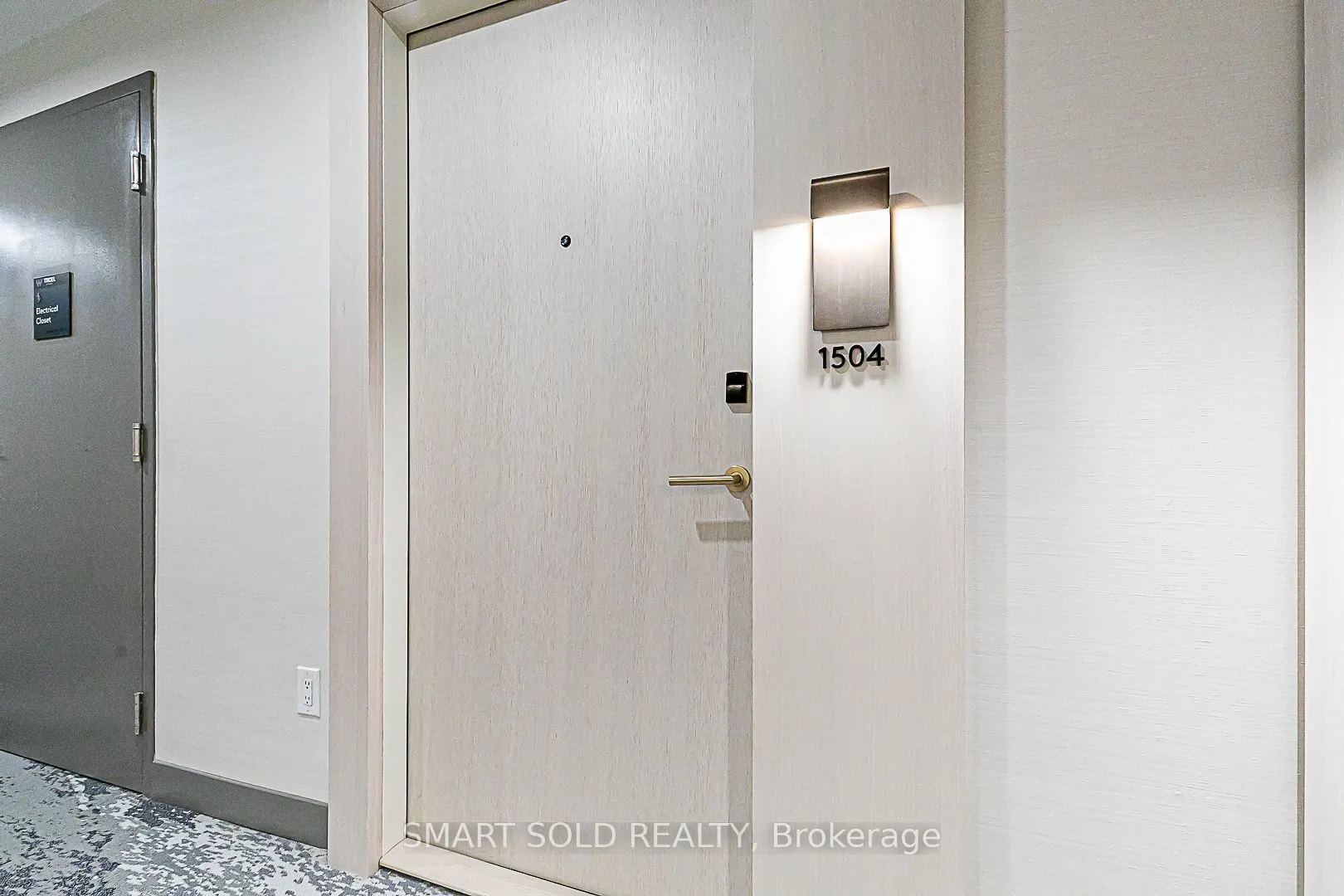 480 Front st west Street W, #1504