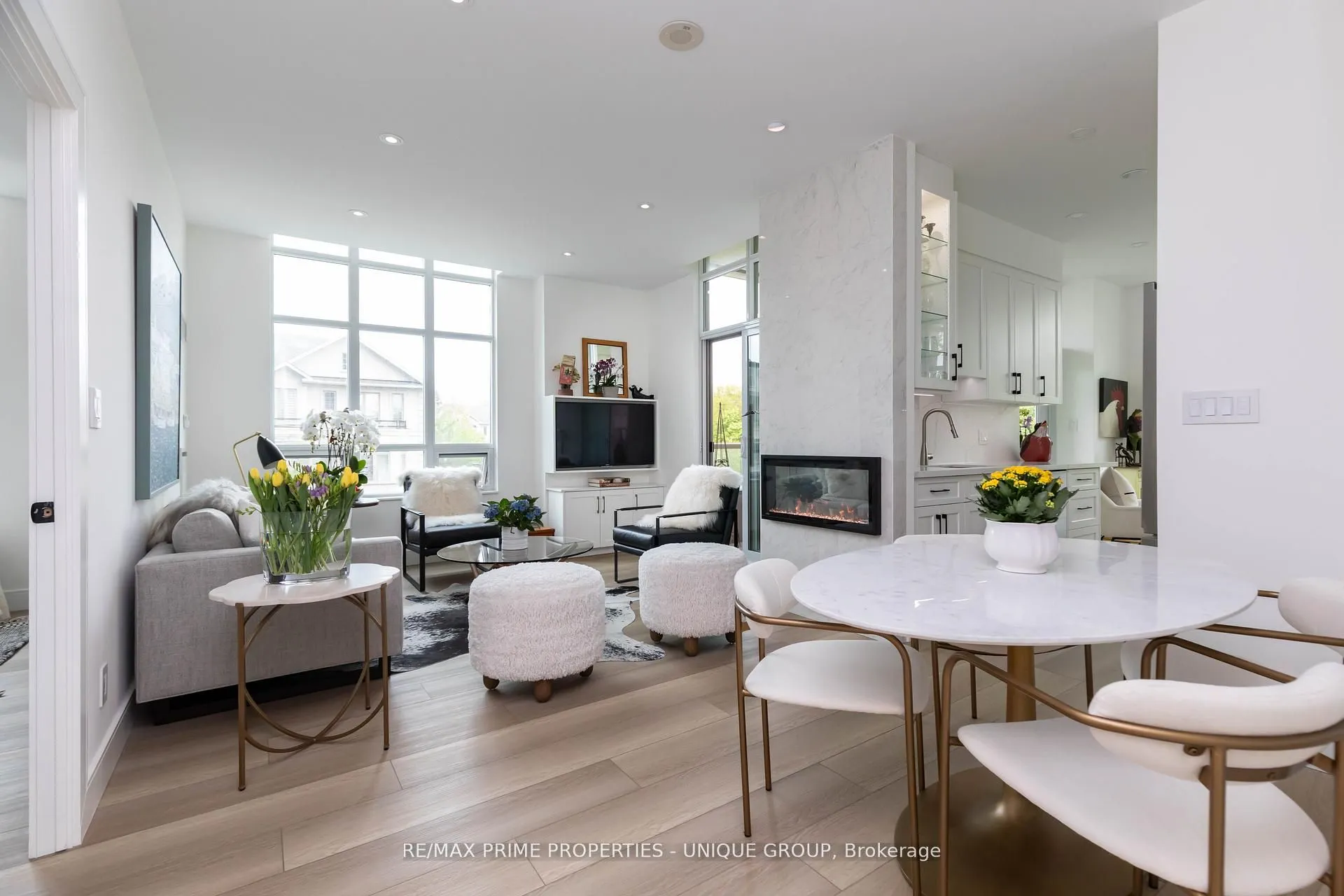 20 Bloorview Place, #218