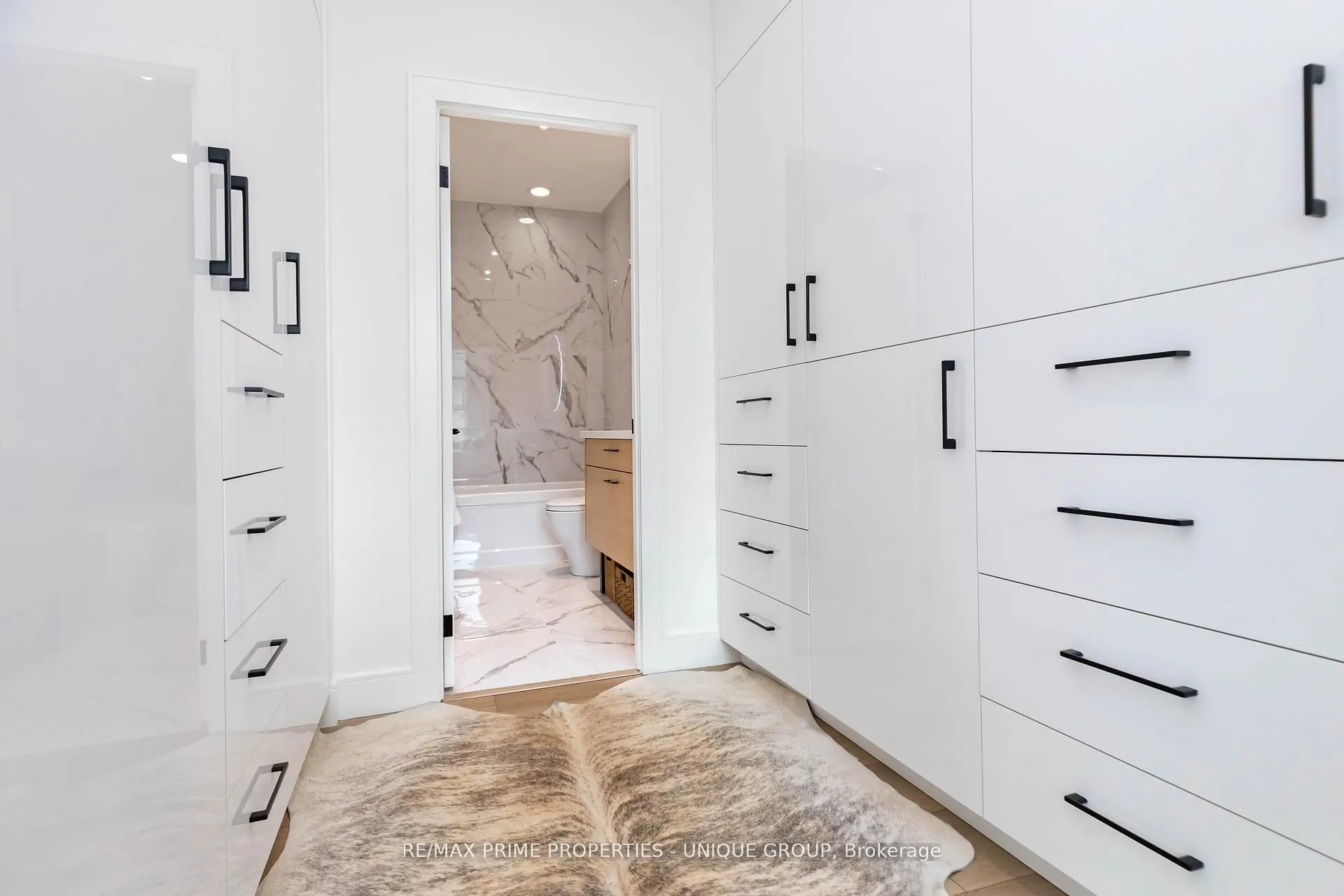 20 Bloorview Place, #218