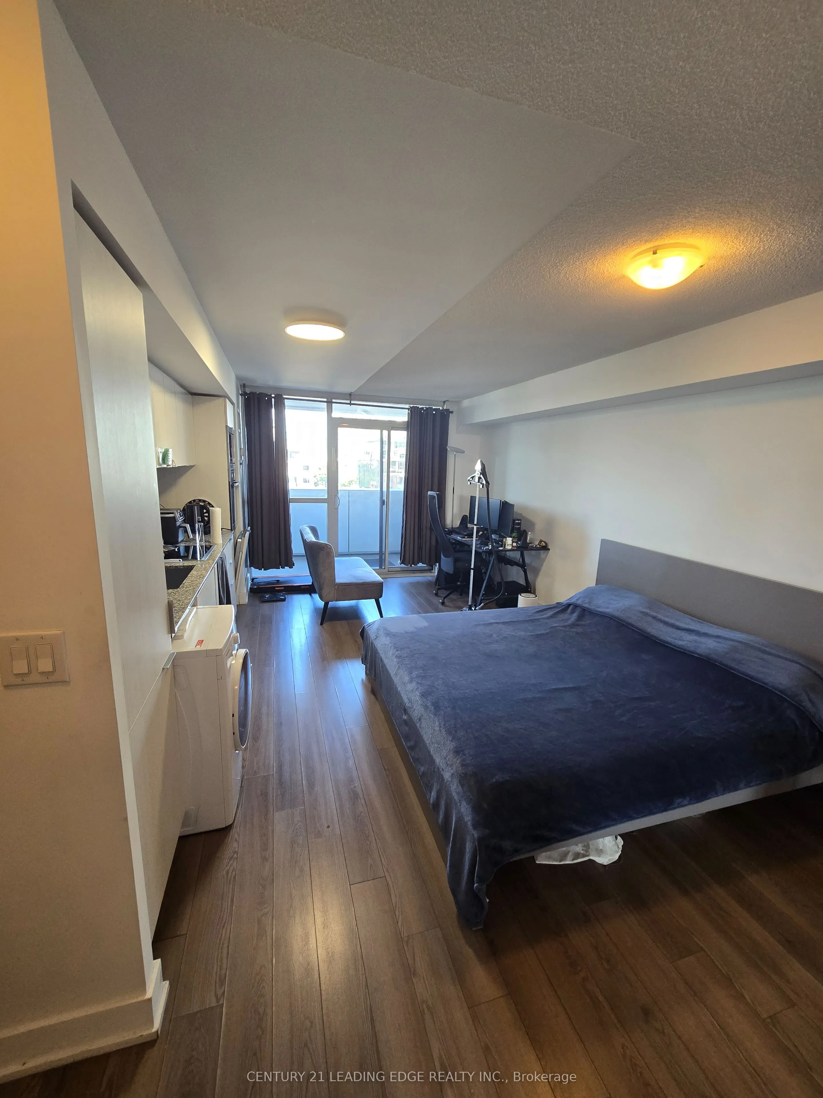 318 RICHMOND Street W, #704