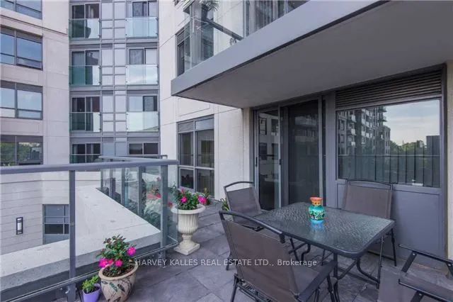 35 Saranac Boulevard, #206