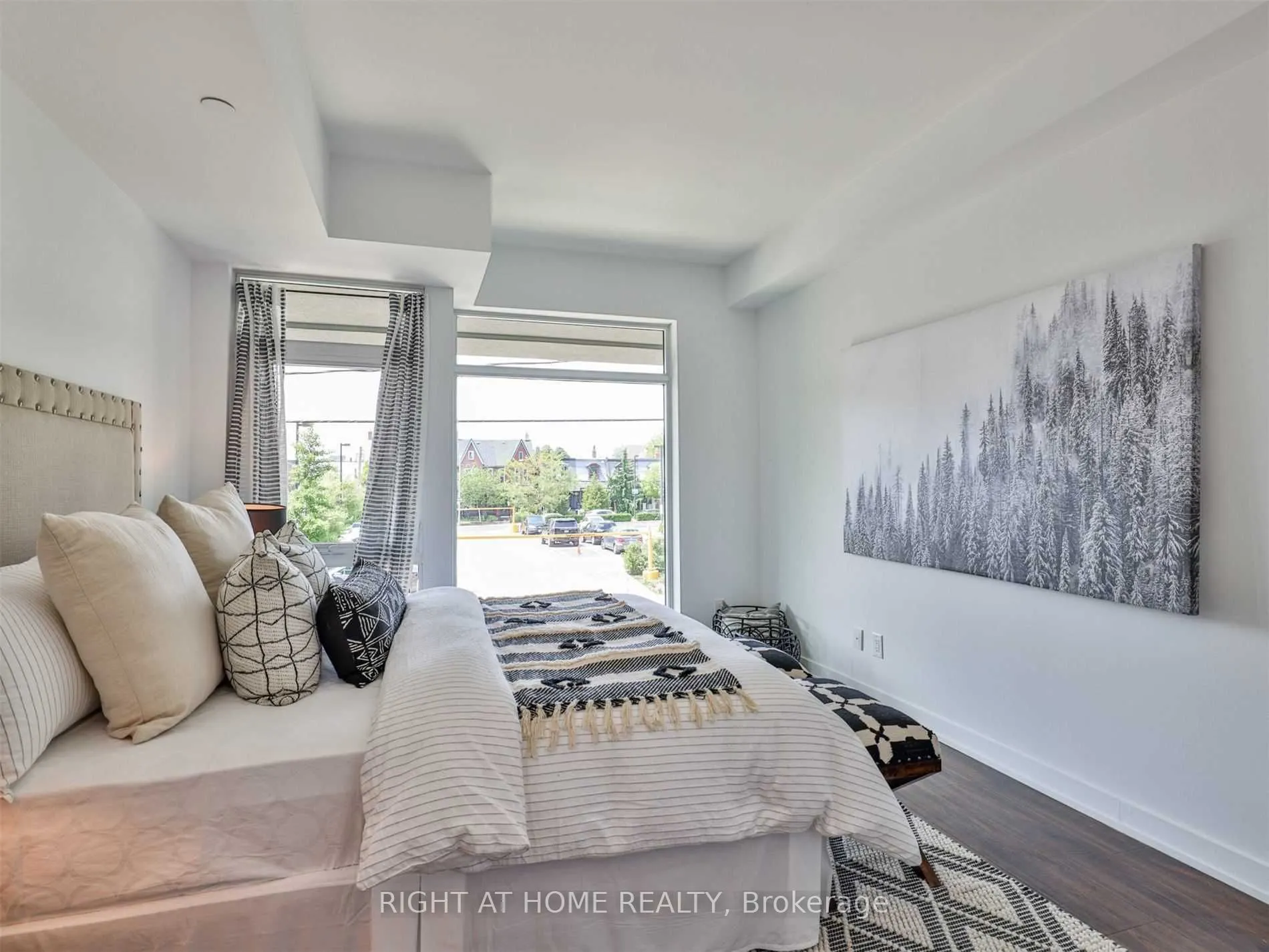 205 Manning Avenue, #103