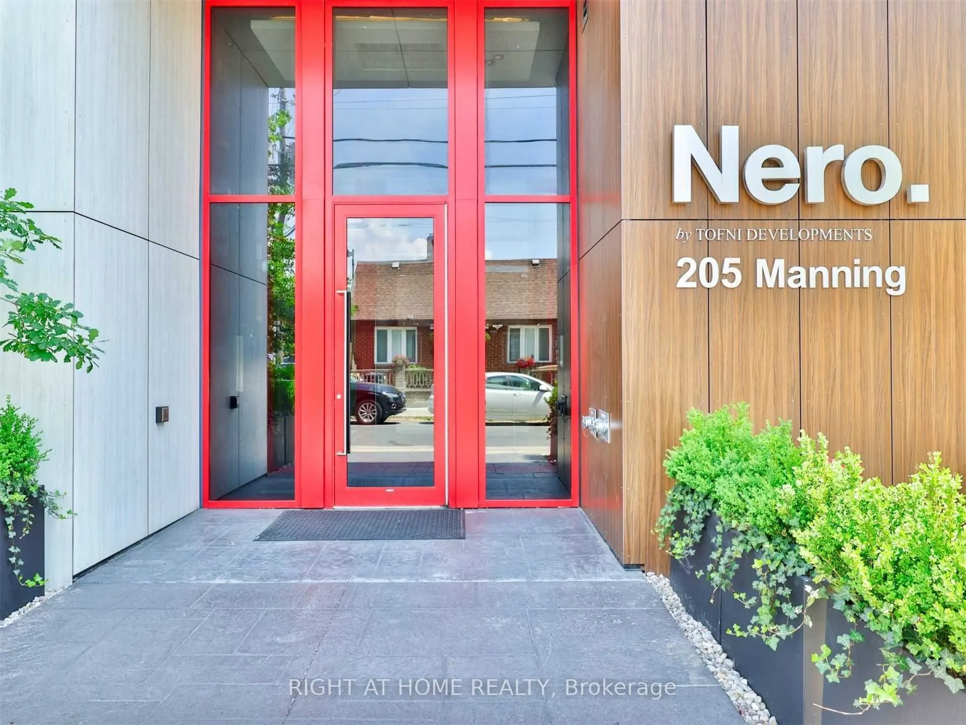 205 Manning Avenue, #103