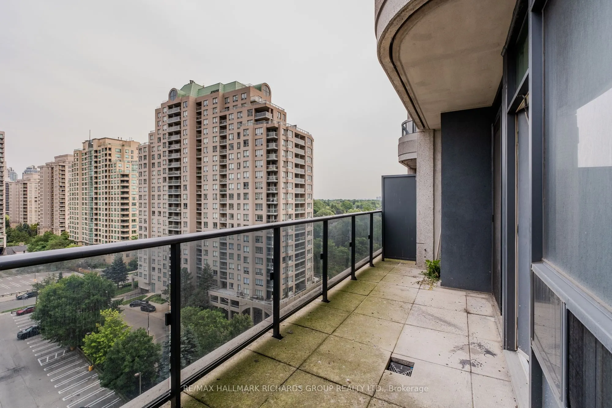 33 Empress Avenue, #517