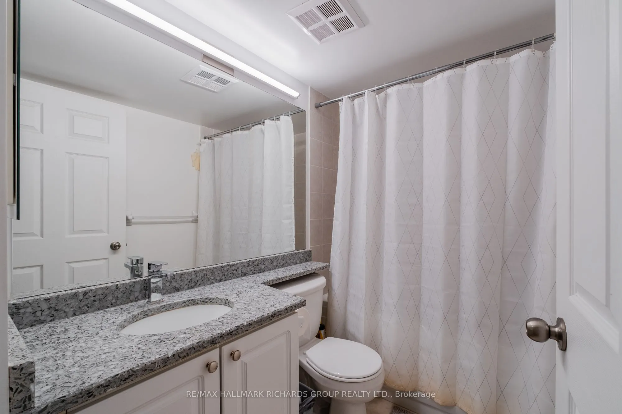 33 Empress Avenue, #517