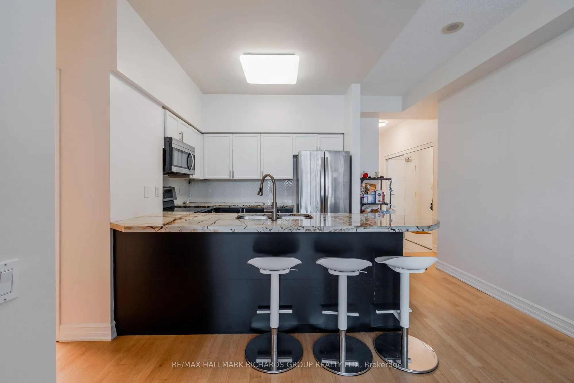 33 Empress Avenue, #517