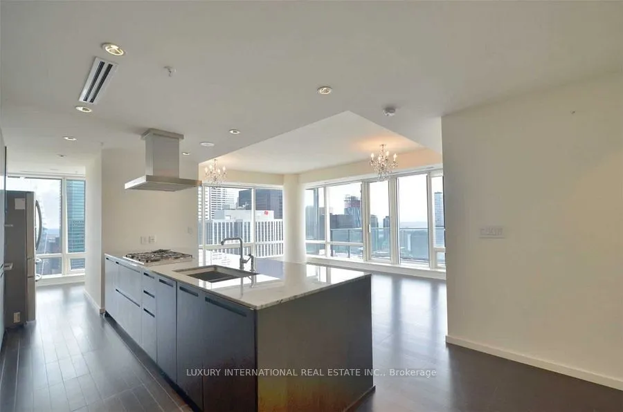180 University Avenue, #3509