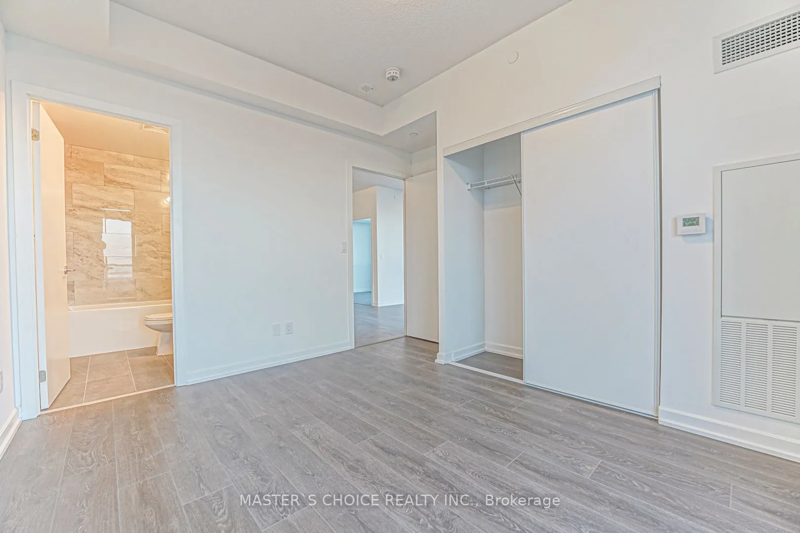 32 Forest Manor Road, #1908