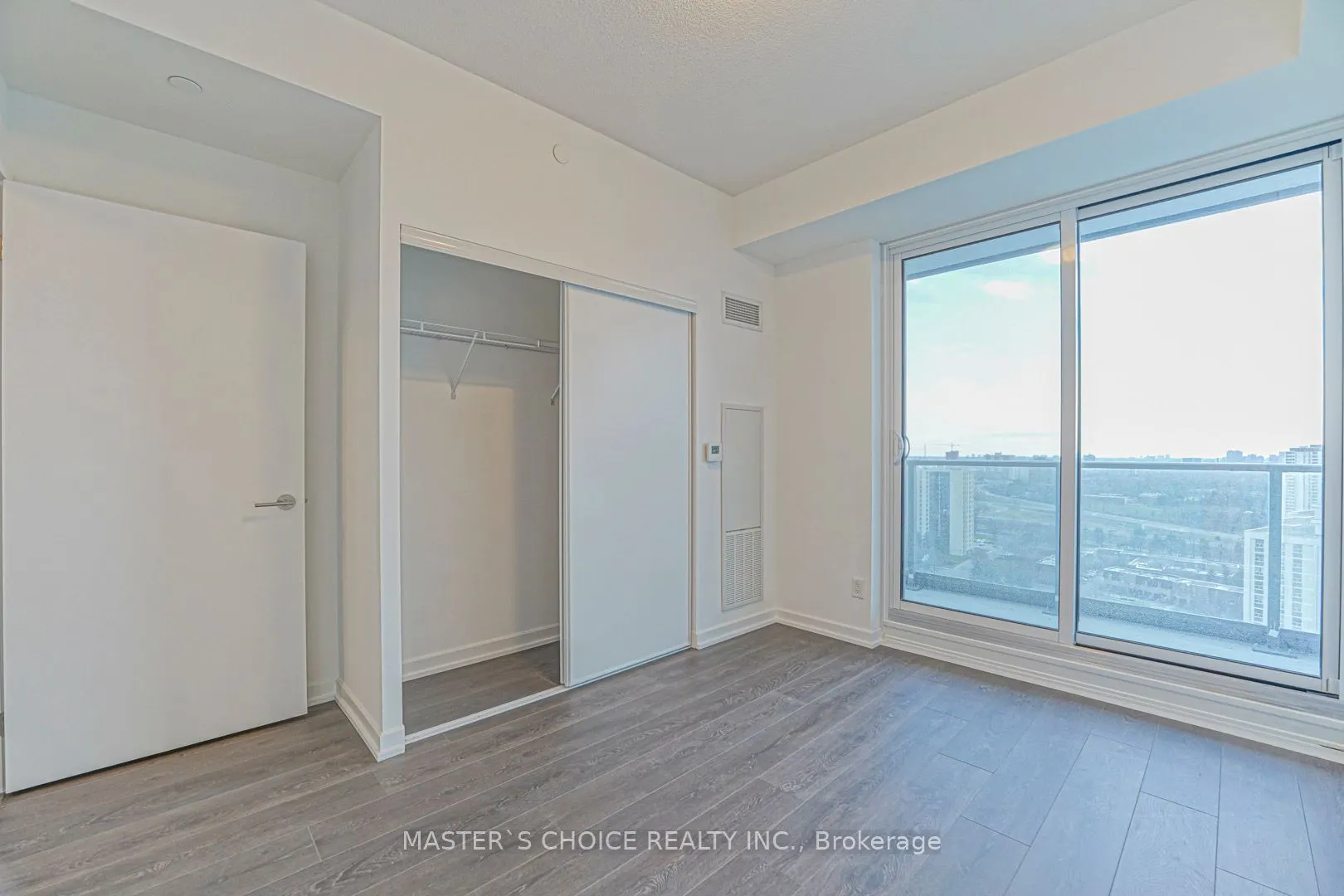 32 Forest Manor Road, #1908