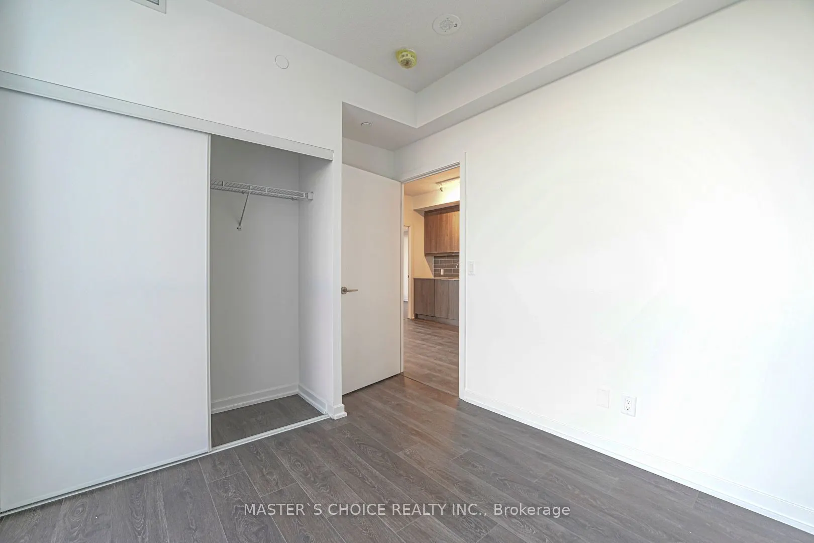 32 Forest Manor Road, #1908