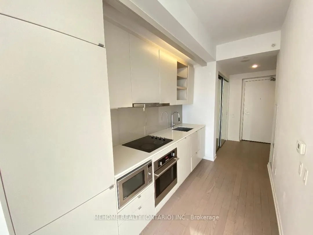 101 Peter Street, #2905