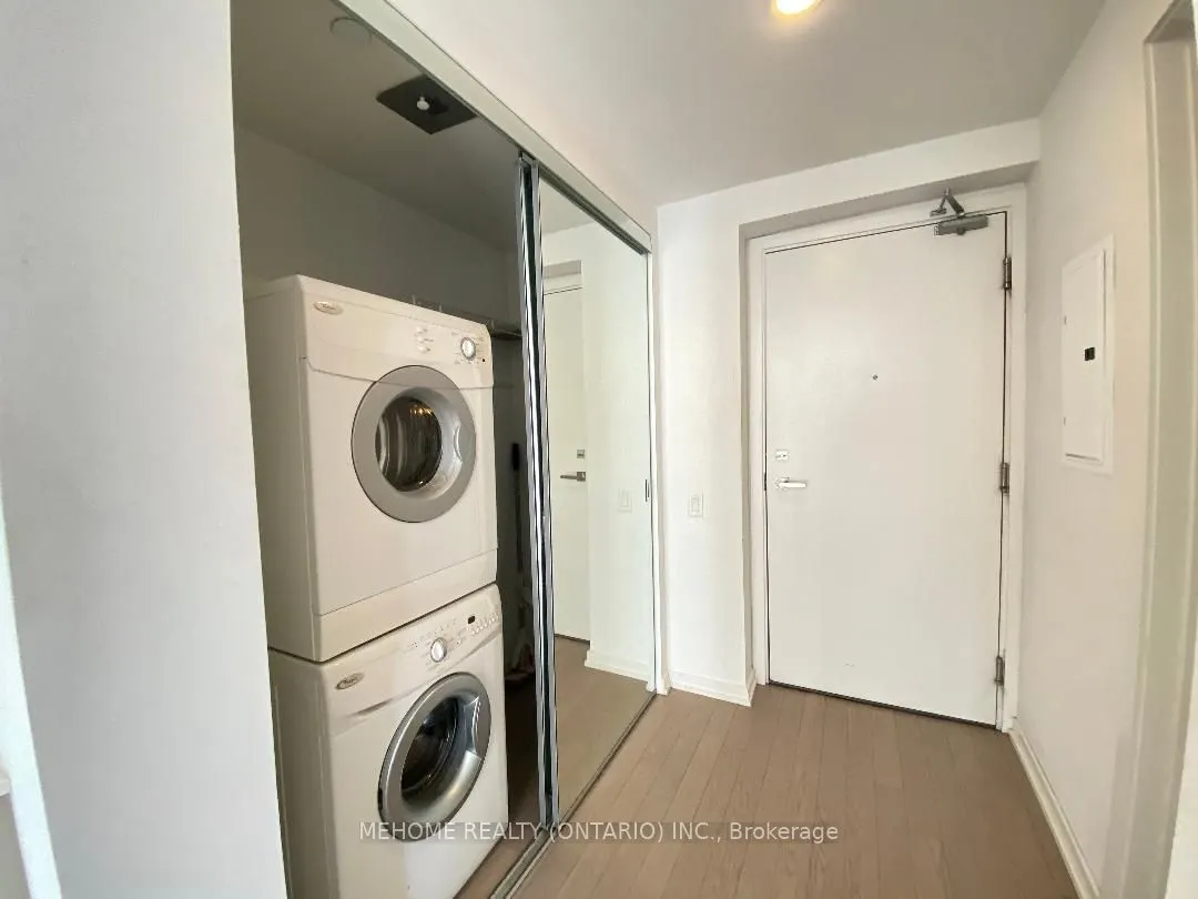 101 Peter Street, #2905