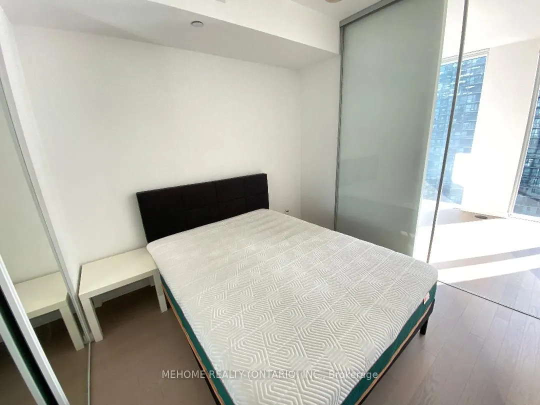 101 Peter Street, #2905