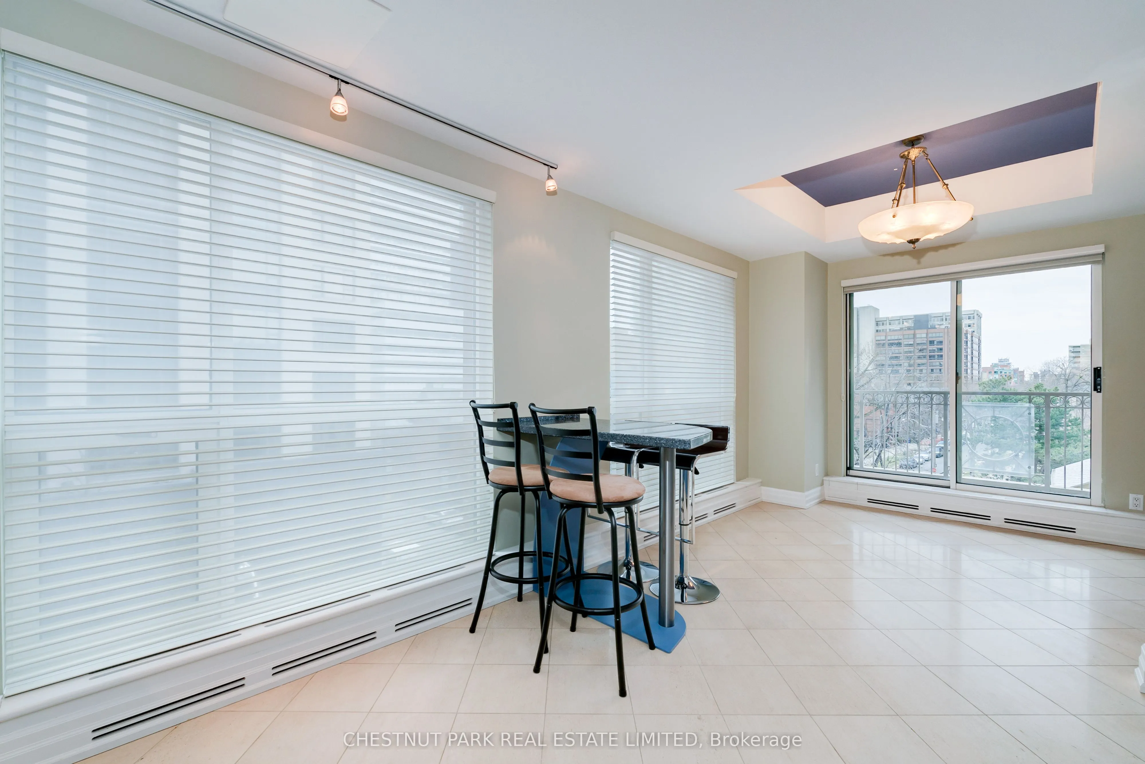 38 Avenue Road, #400