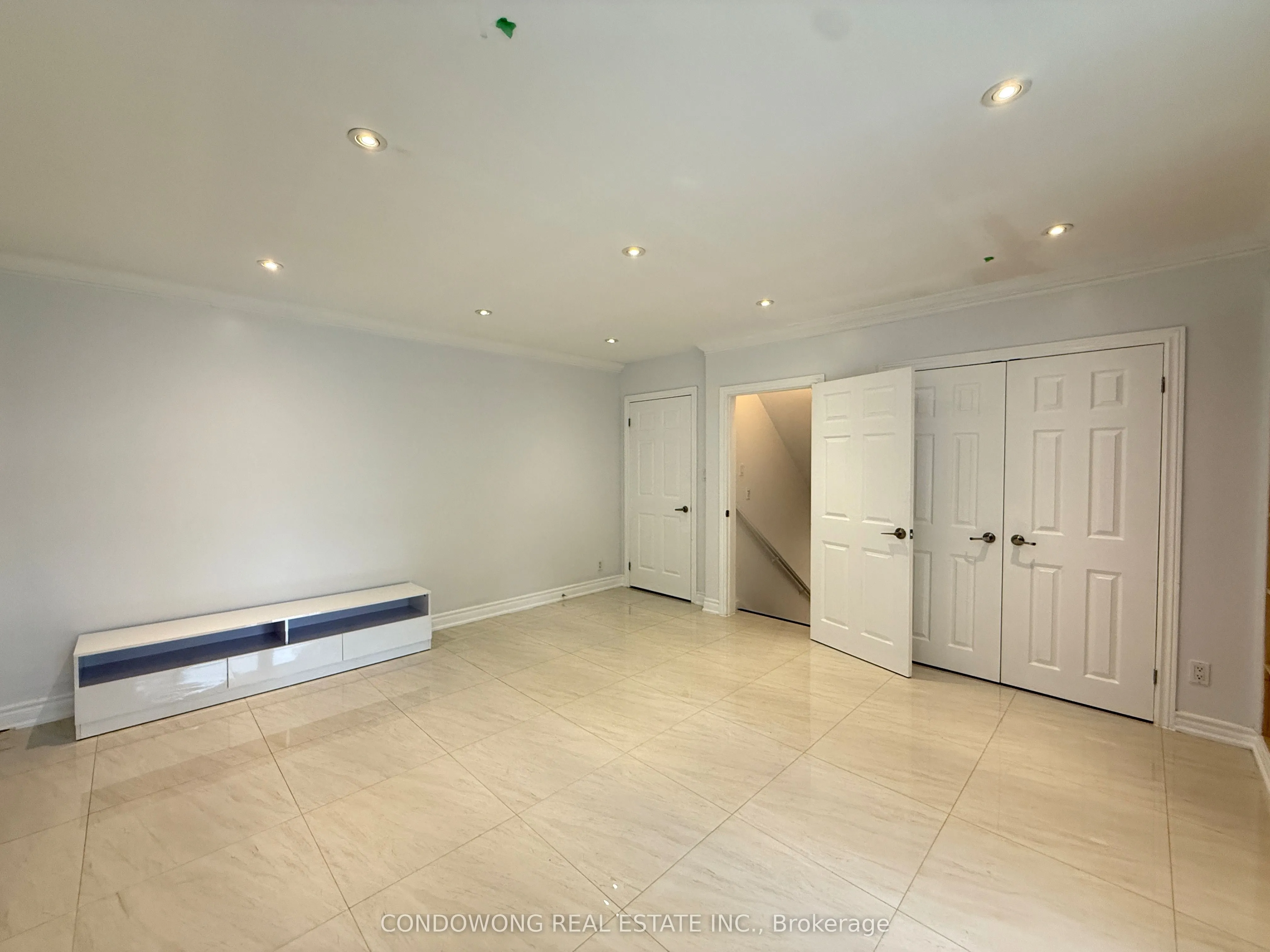 3 Alamosa Drive