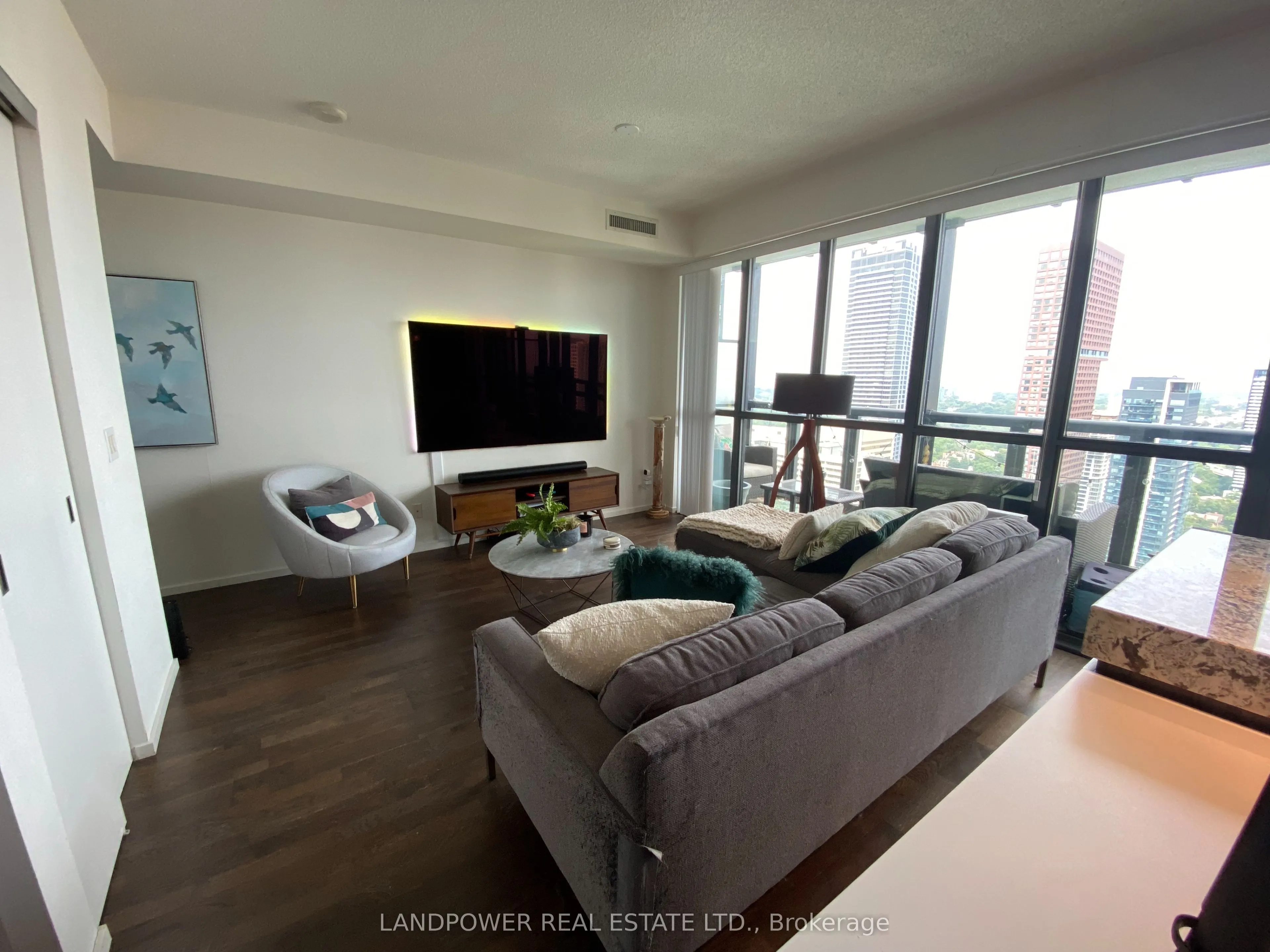 101 Charles Street E, #3511