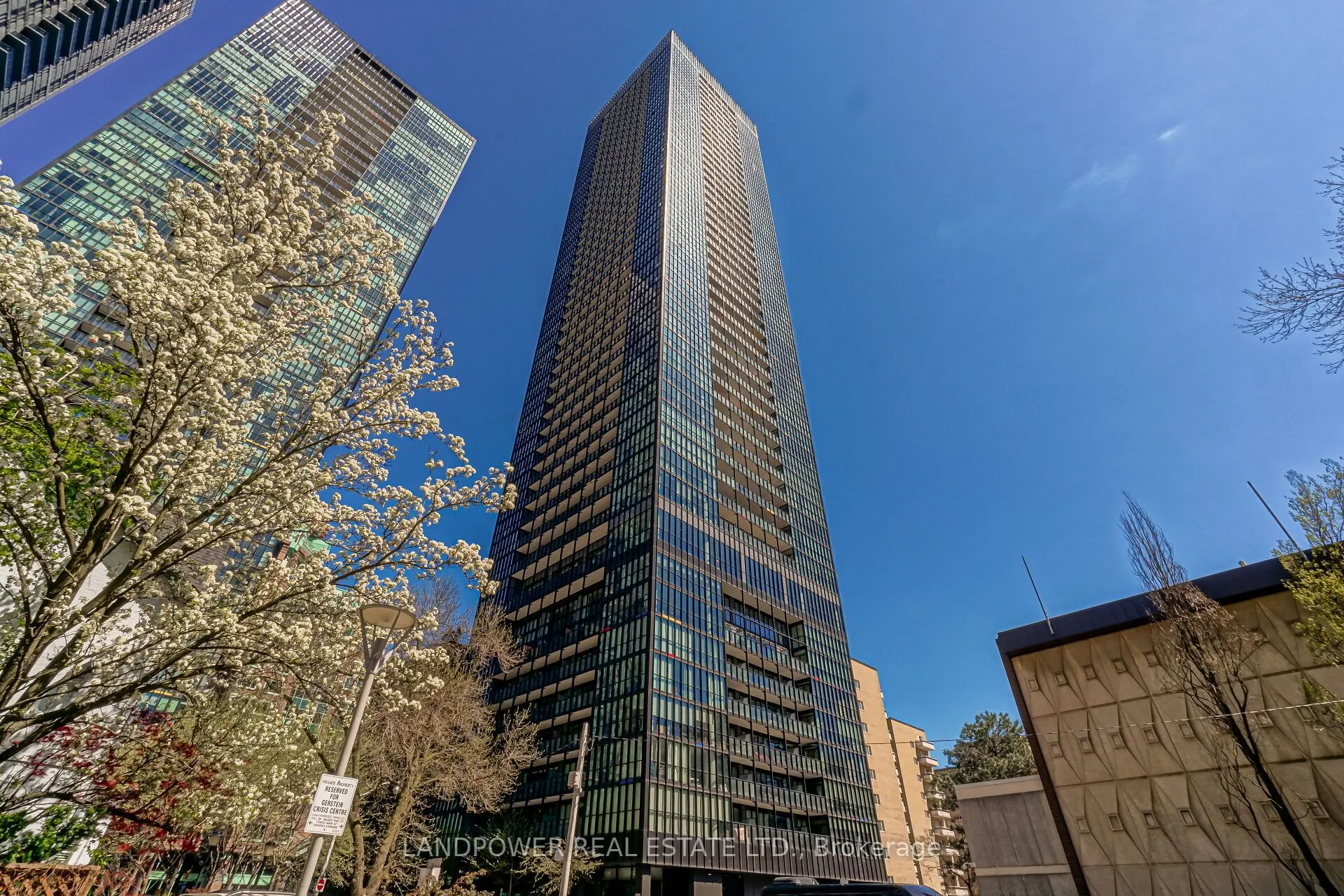 101 Charles Street E, #3511