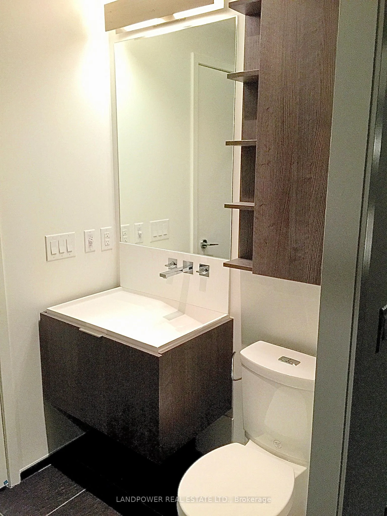 101 Charles Street E, #3511