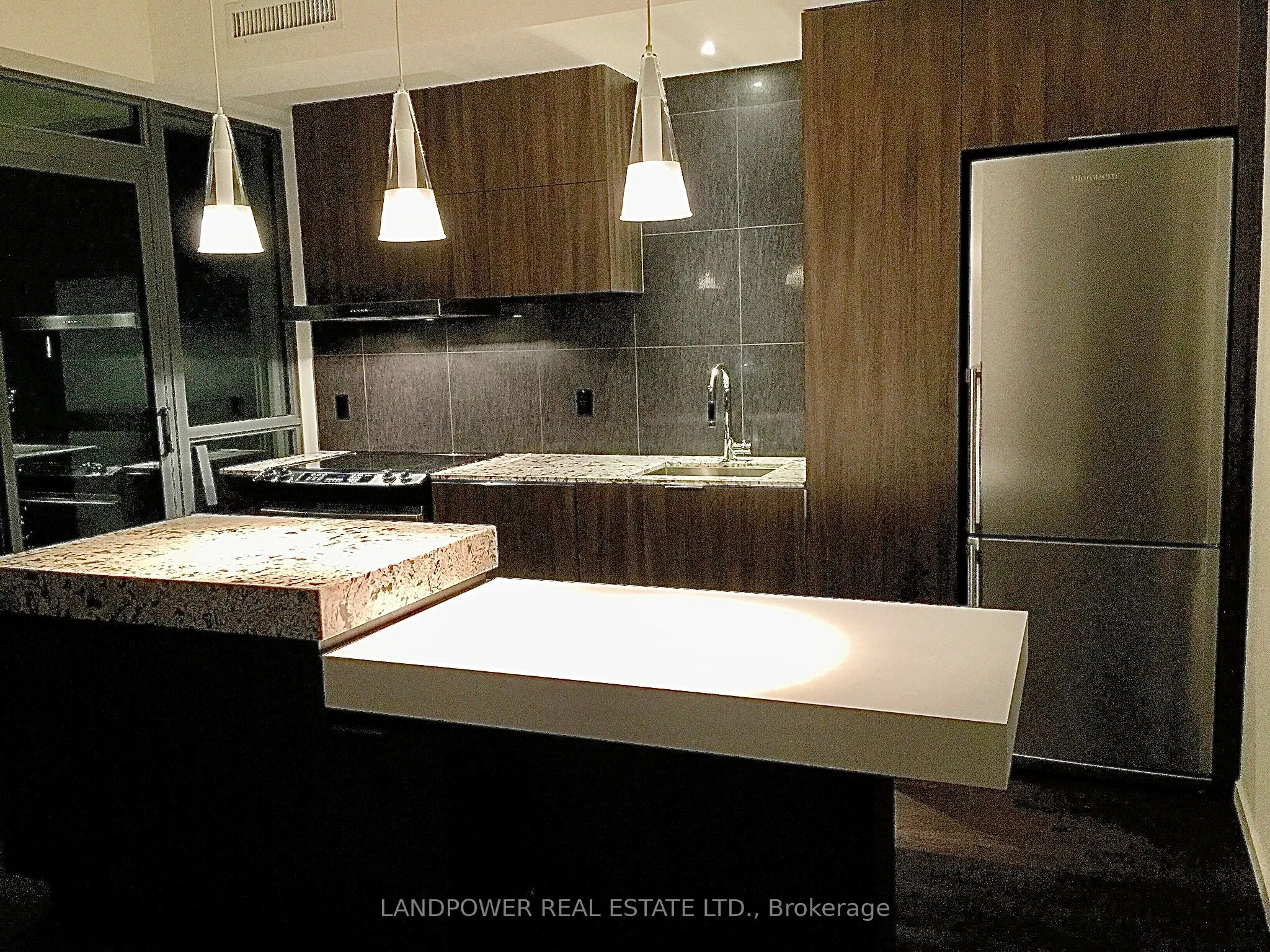101 Charles Street E, #3511