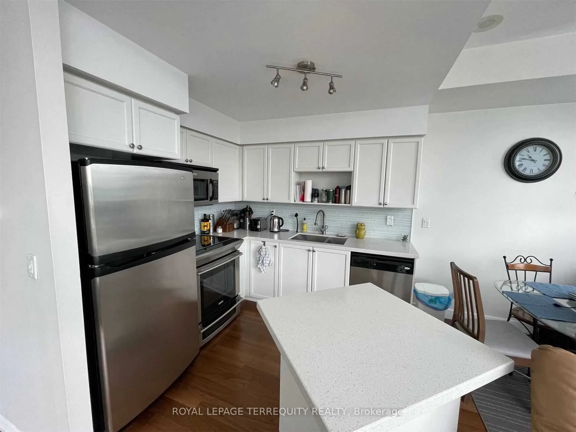 18 Yonge Street, #3903