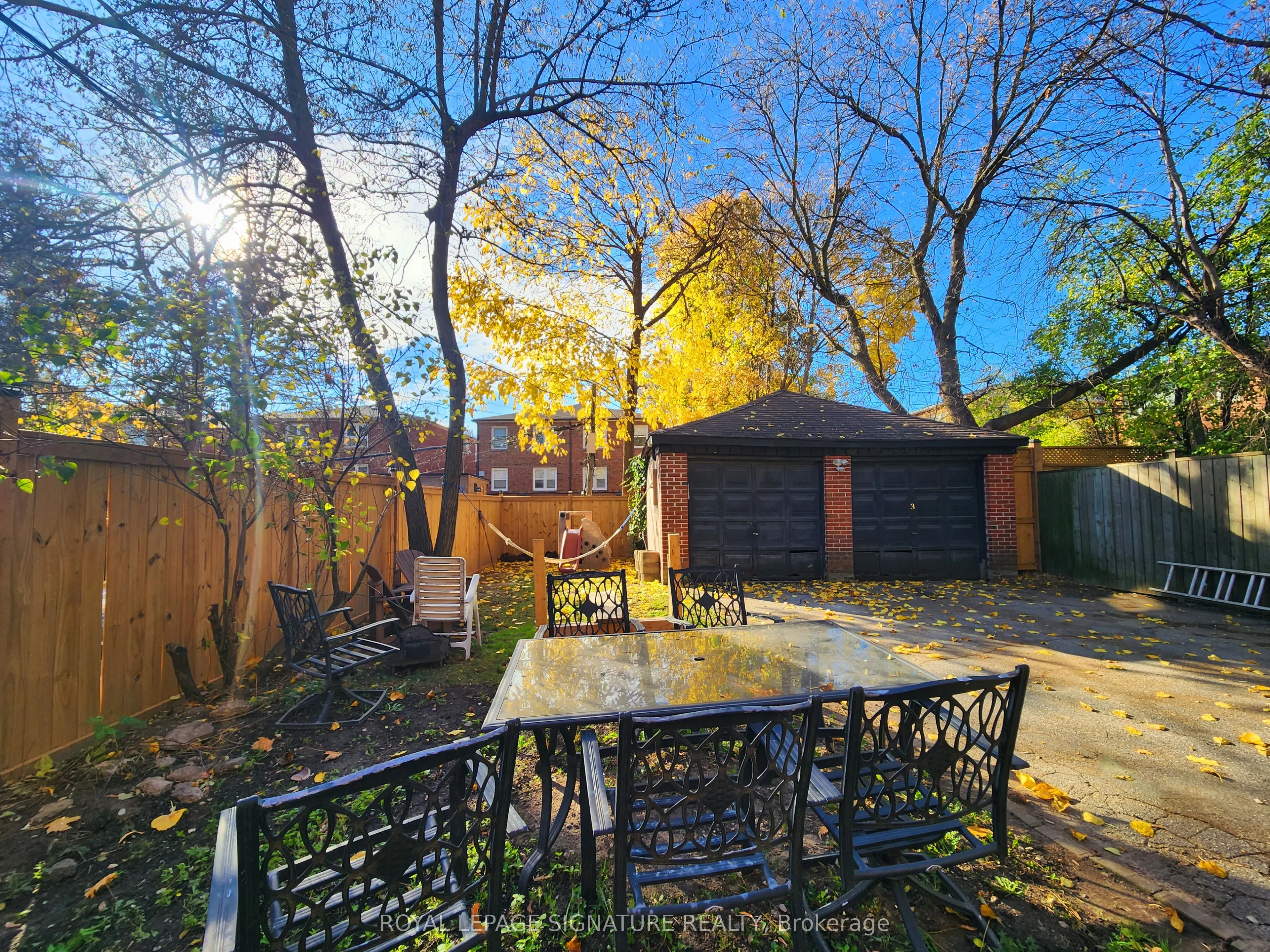 19 Warwick Avenue, #Upper