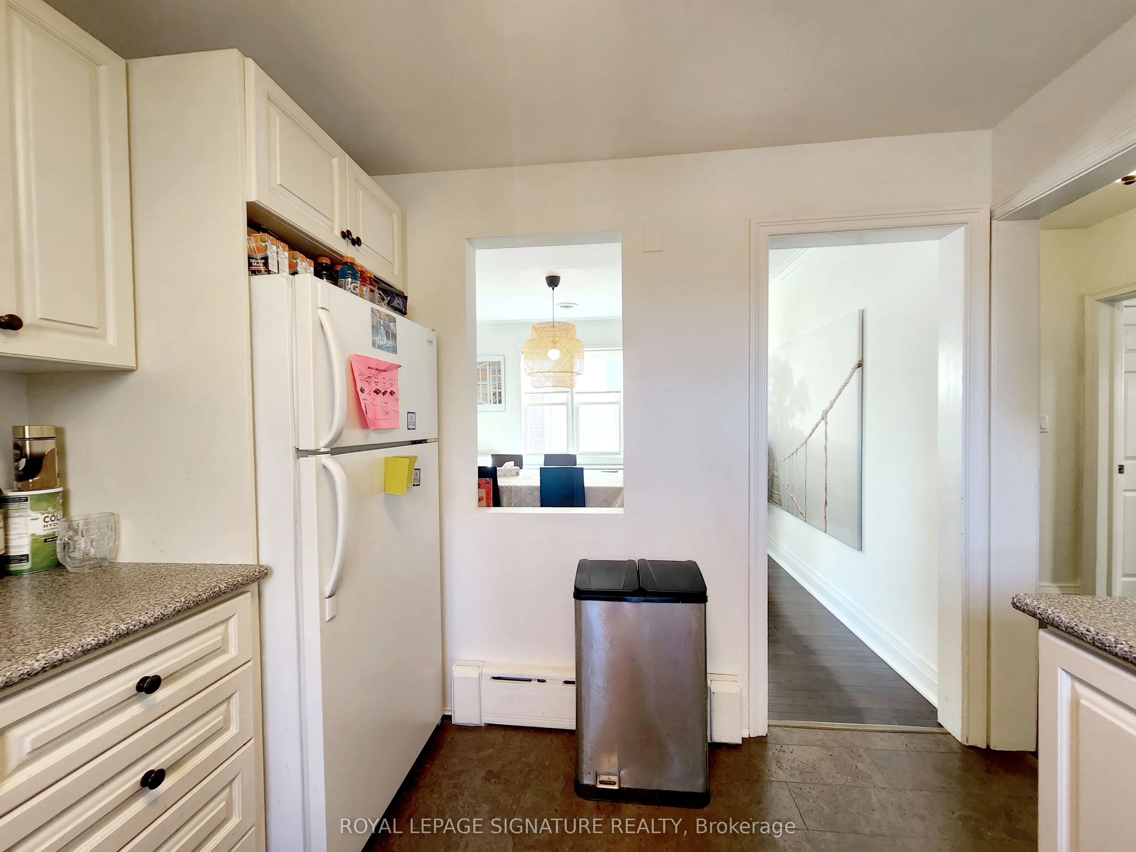 19 Warwick Avenue, #Upper