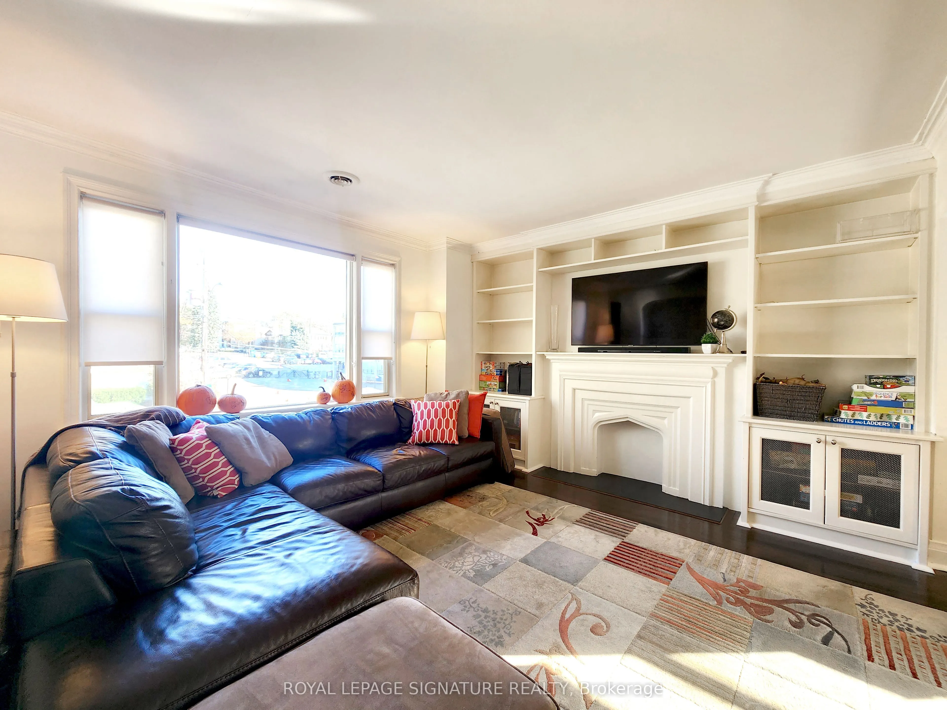 19 Warwick Avenue, #Upper