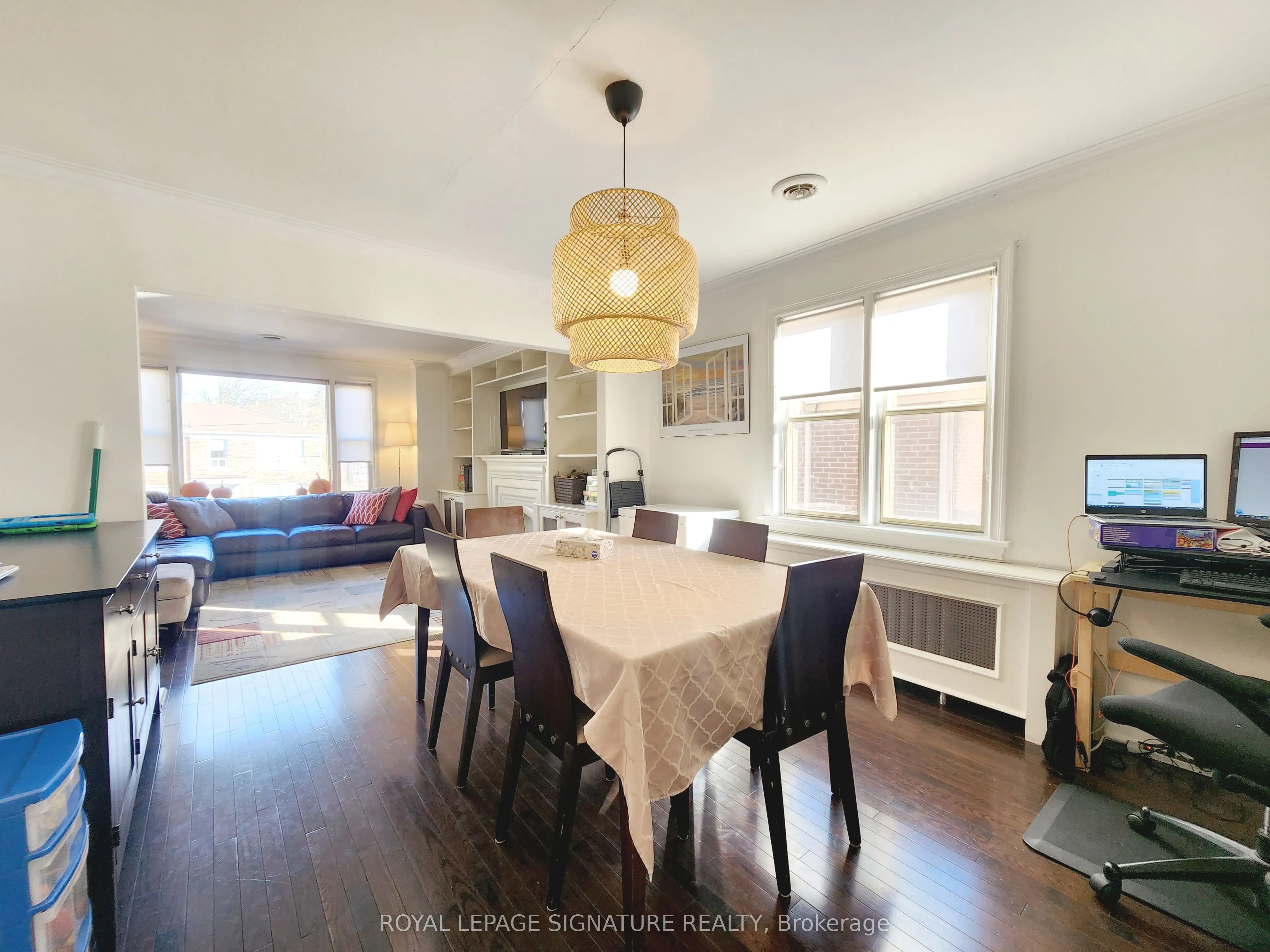 19 Warwick Avenue, #Upper