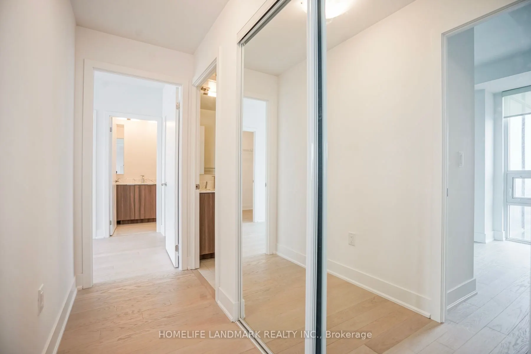 955 Bay Street, #3806