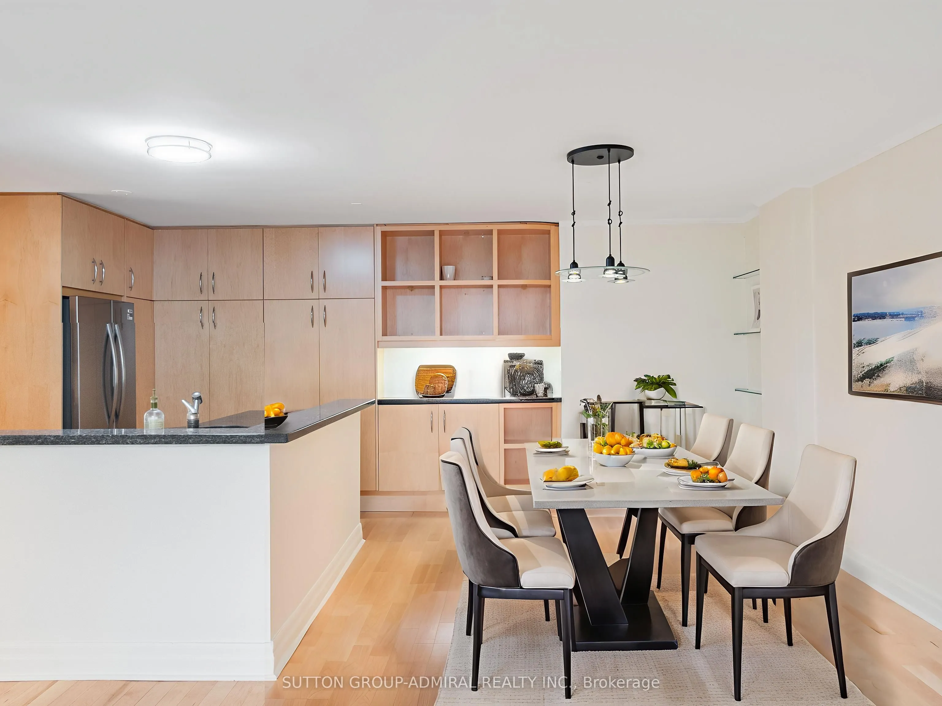 212 St. George Street, #106