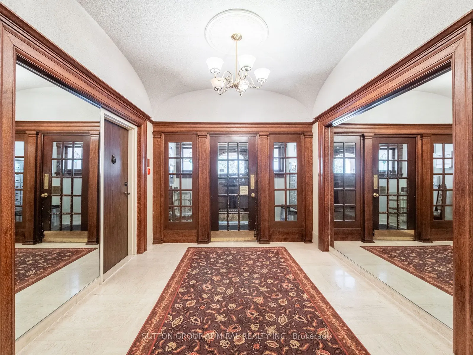212 St. George Street, #106