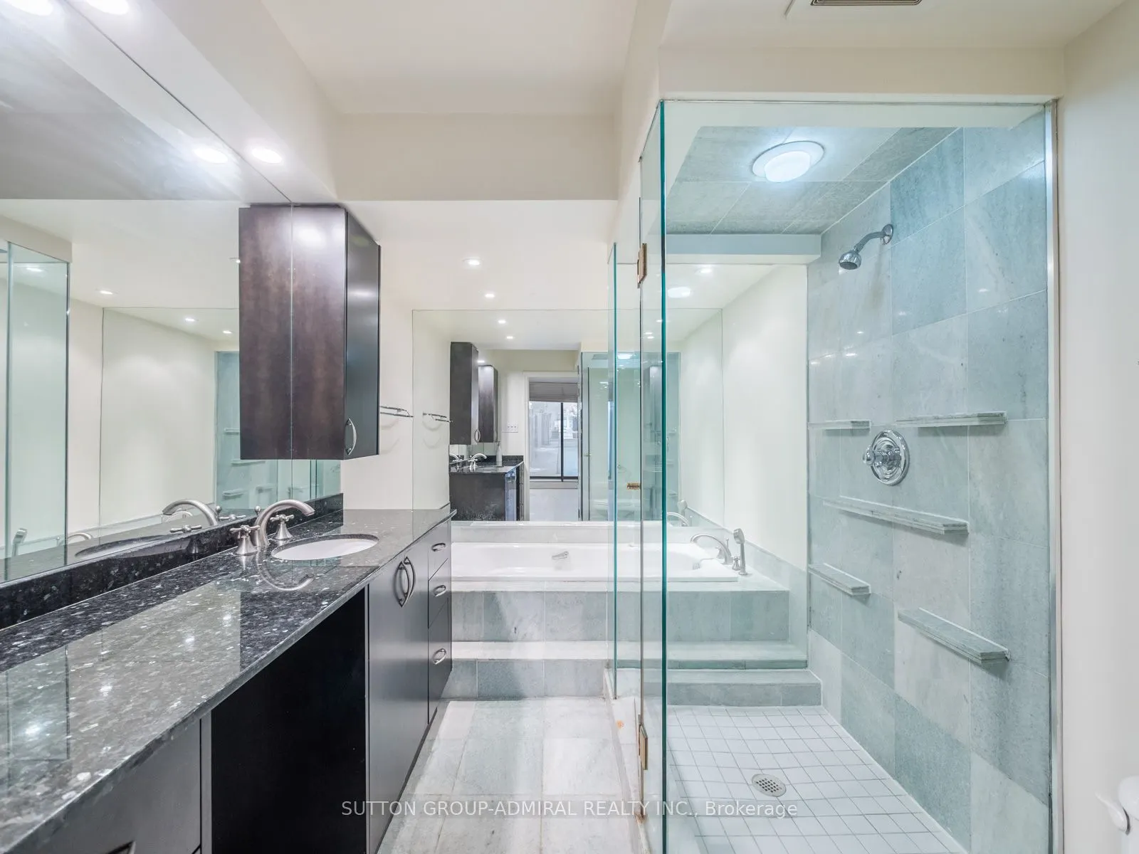 212 St. George Street, #106