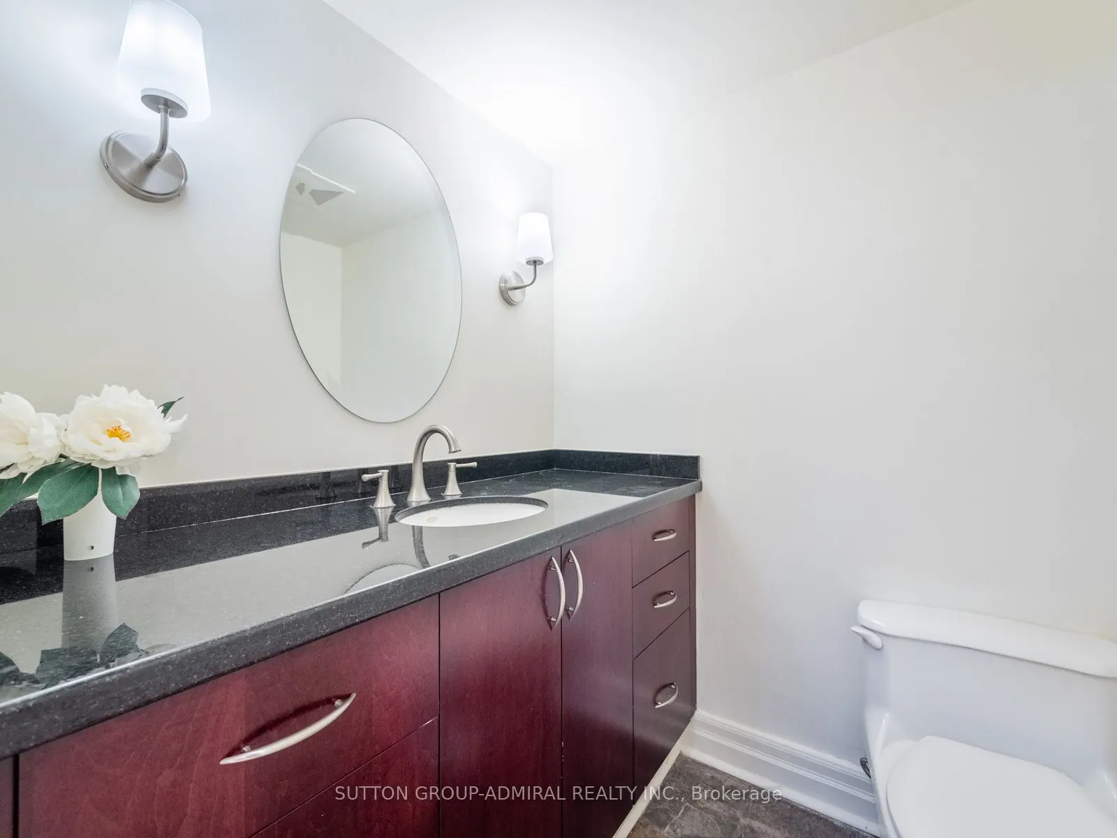 212 St. George Street, #106