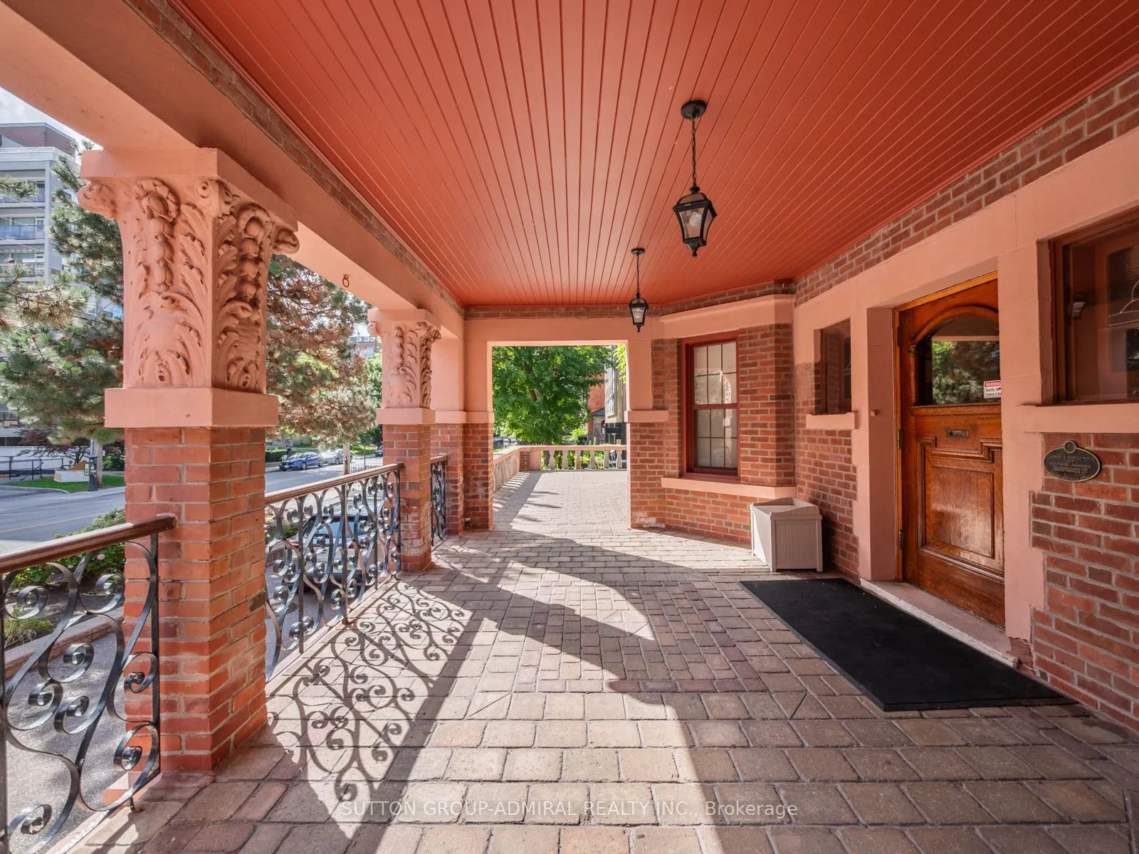 212 St. George Street, #106