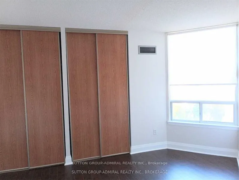 1131 Steeles Avenue W, #814